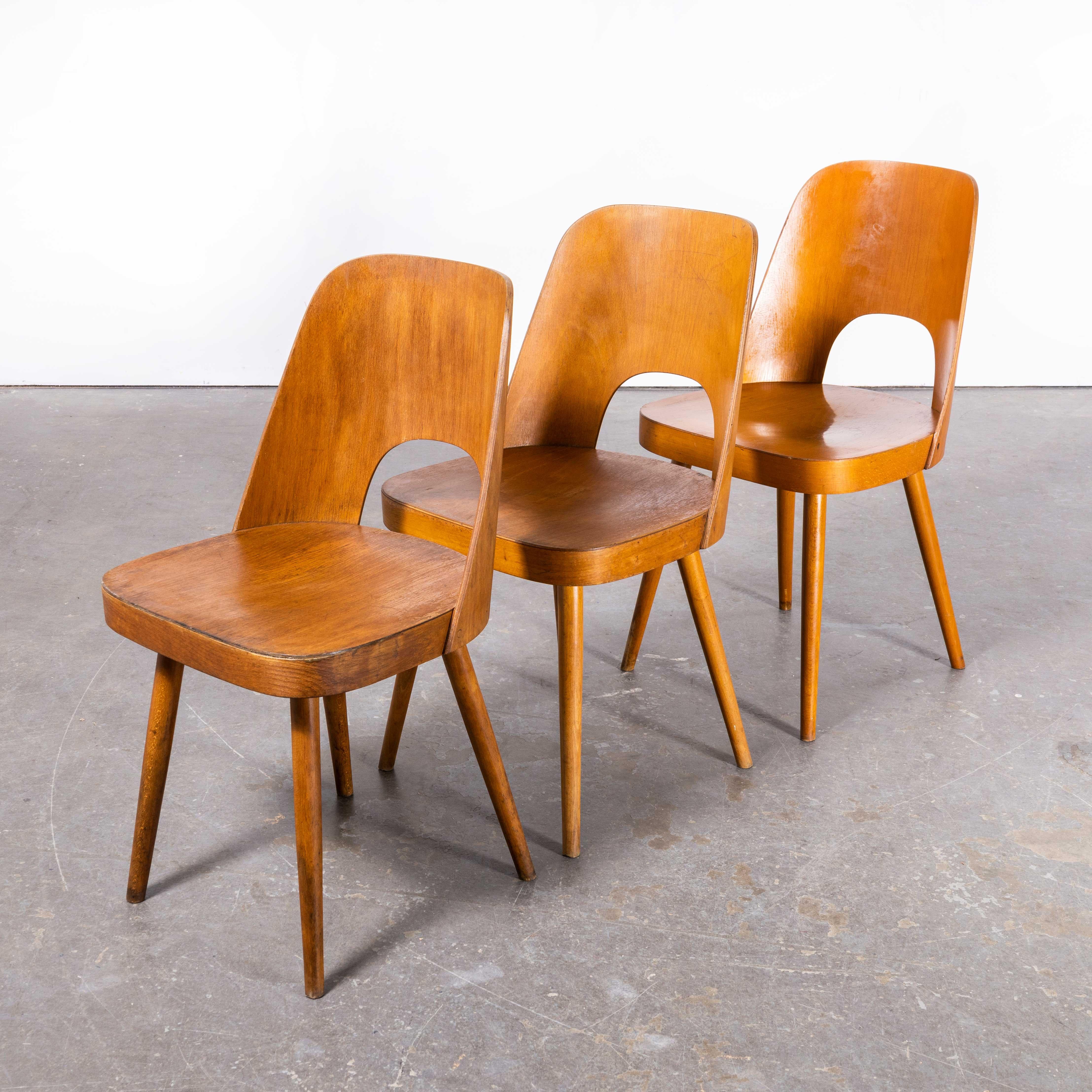 1950s Honey Oak Side Chairs, Oswald Haerdtl Model515, Set of Three For Sale 1