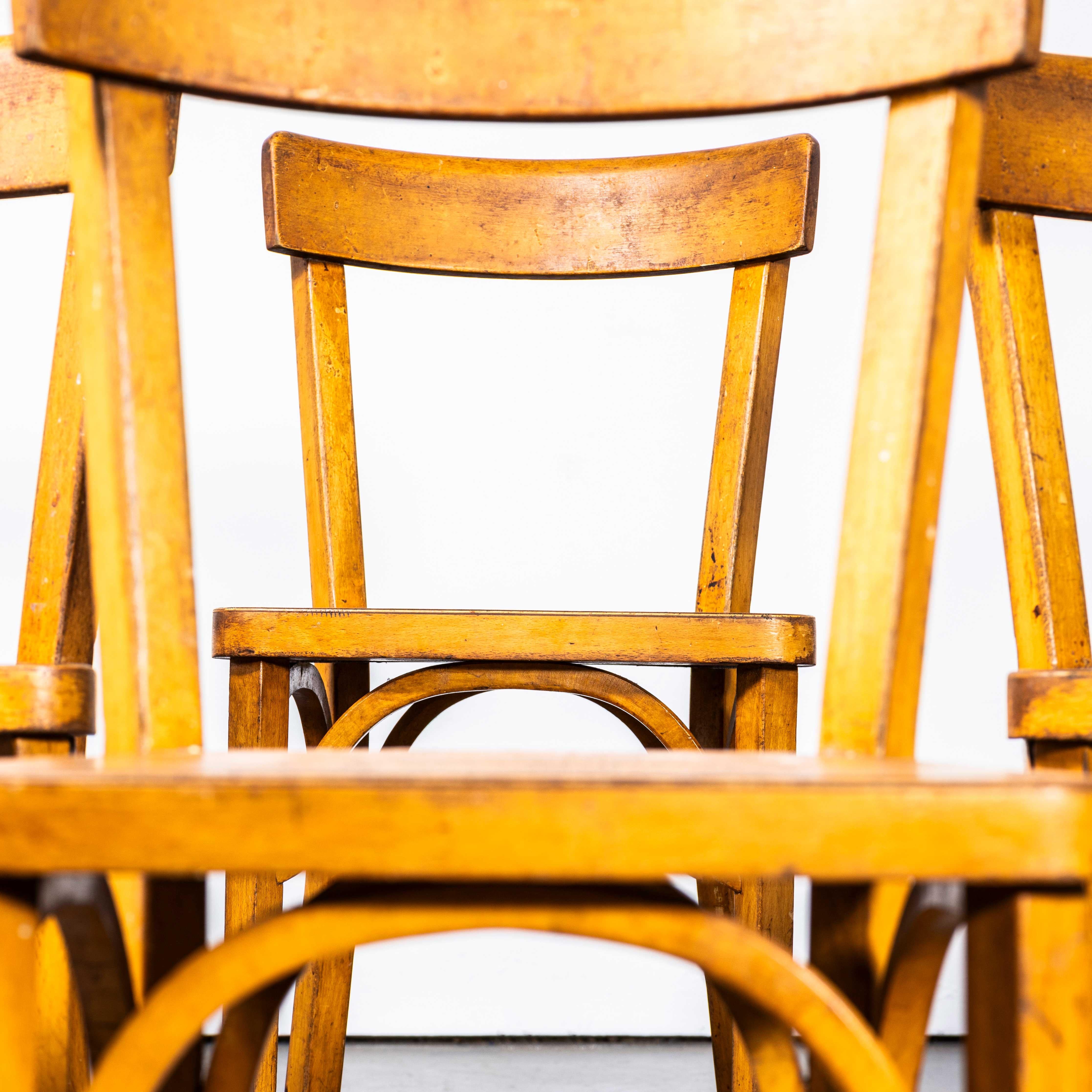 1950's Honey Thin Slim Back Baumann Dining Chairs - Set Of Six In condizioni buone in vendita a Hook, Hampshire