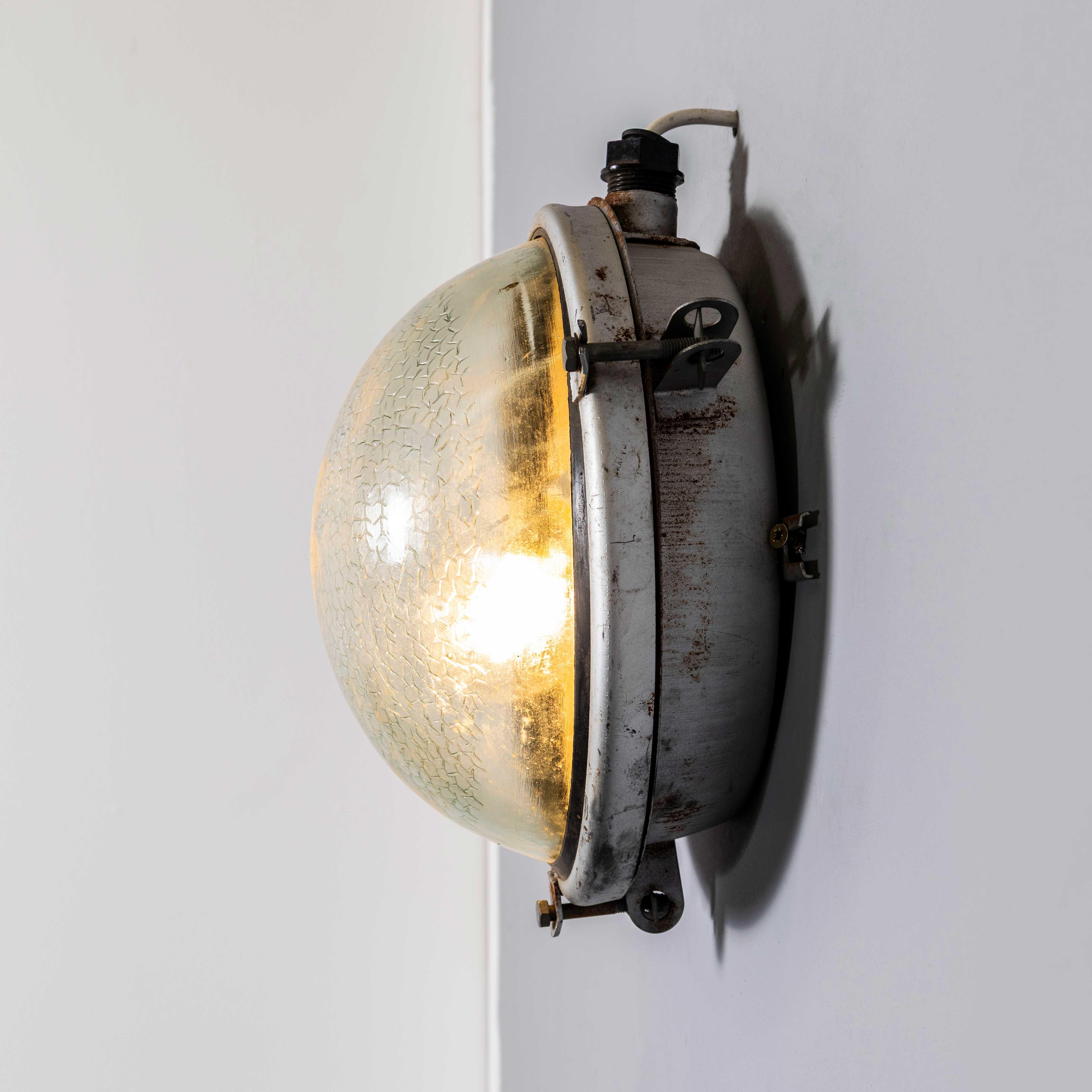 1950's Honeycomb Patterned Bulk Head Ceiling Or Wall Lamps - Pair For Sale 5