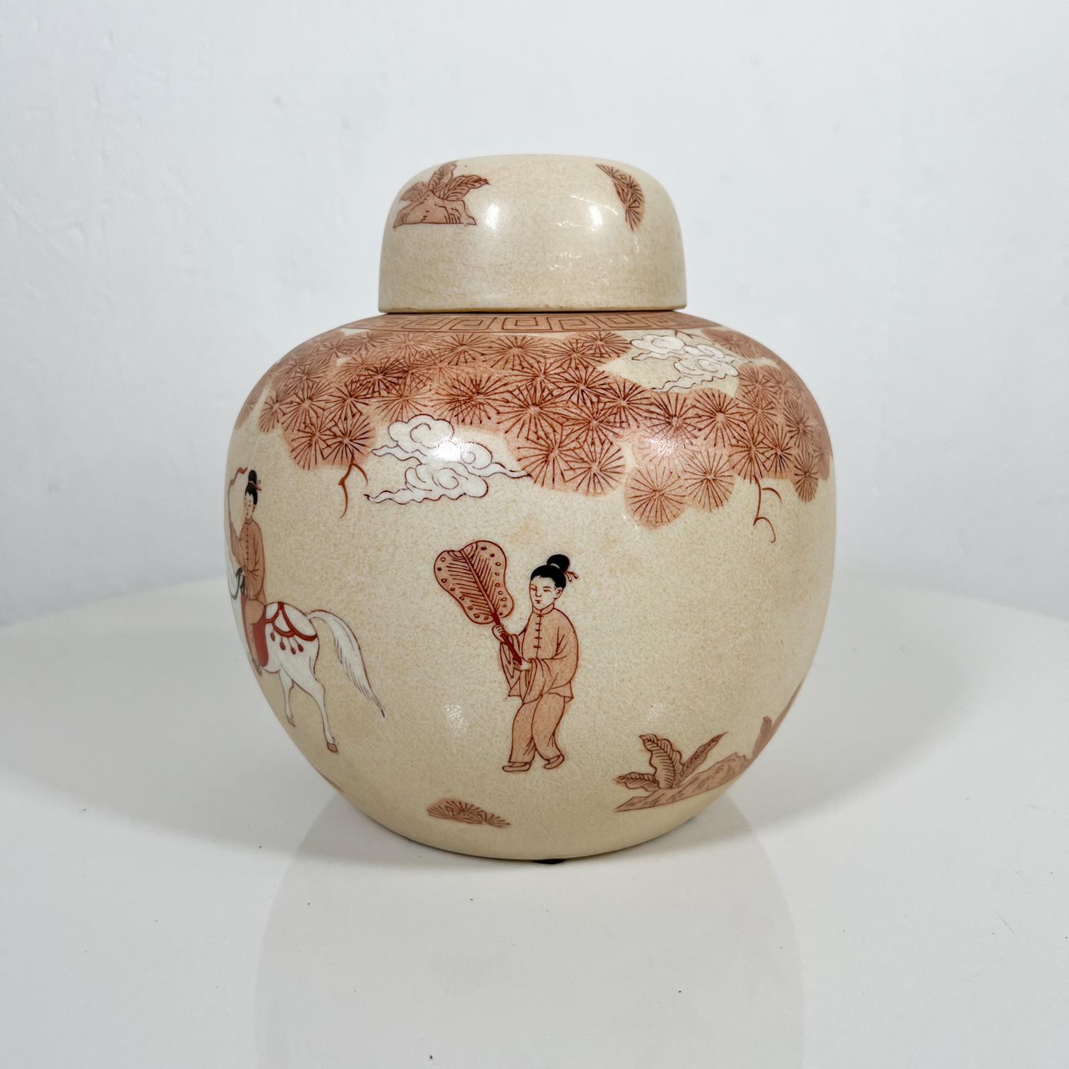 Mid-20th Century 1950s Hong Kong Lovely Porcelain Vase Ginger Jar from Japan
