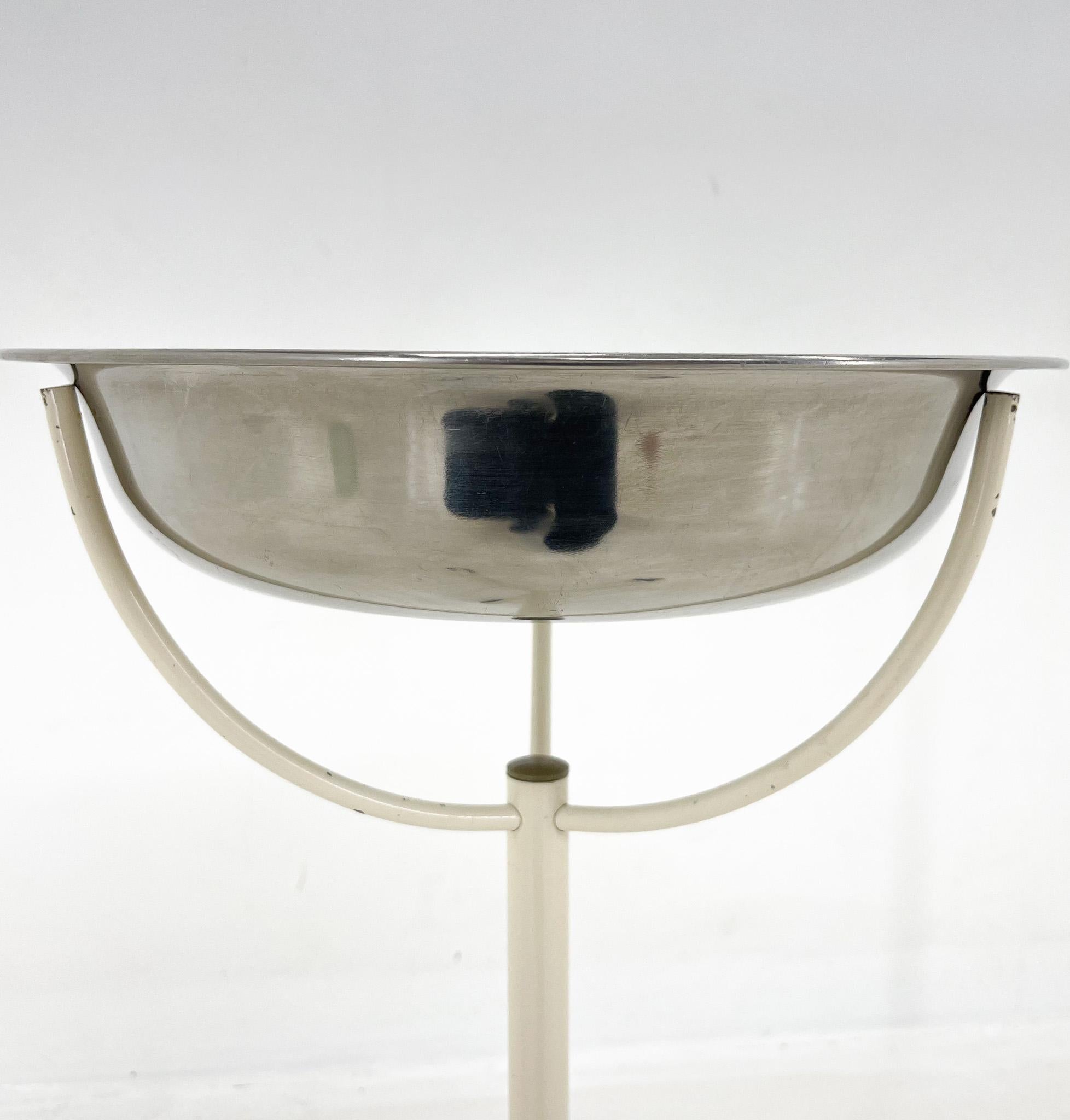 1950's Hospital Wash Basin, Czechoslovakia In Good Condition For Sale In Praha, CZ