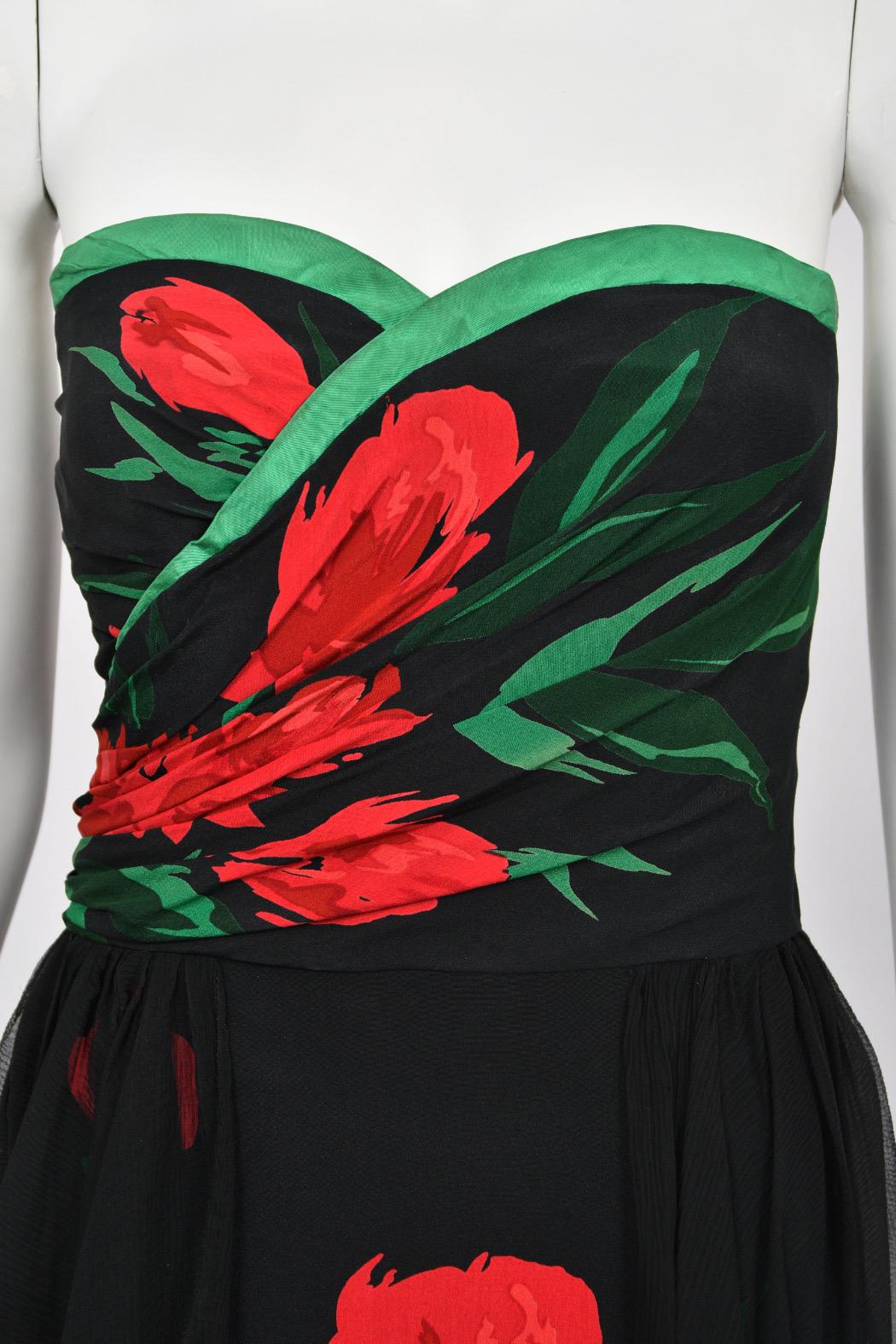 1950's Howard Greer Couture Red Roses Print Silk Strapless High-Low Gown & Shawl For Sale 3