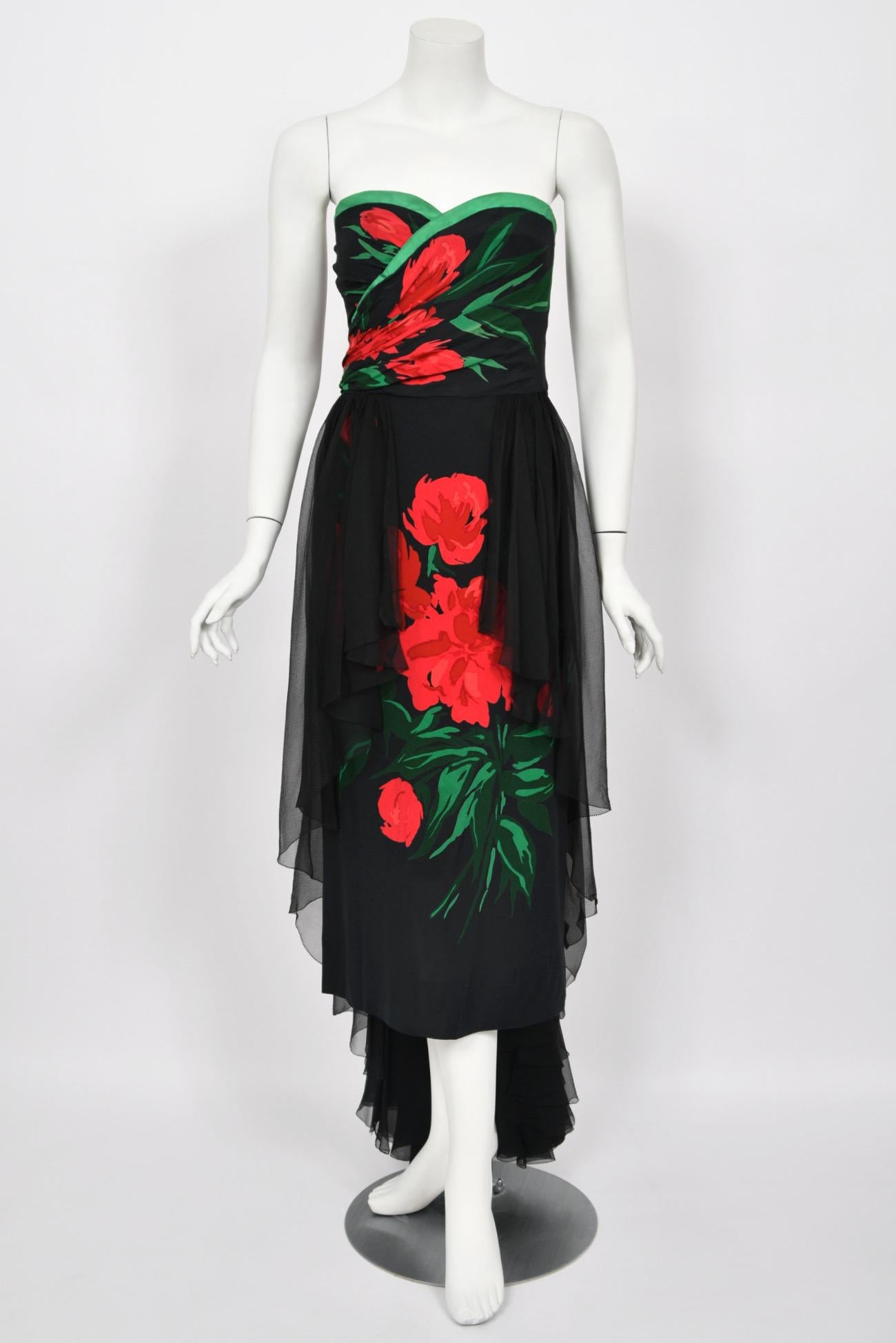 1950's Howard Greer Couture Red Roses Print Silk Strapless High-Low Gown & Shawl For Sale 4