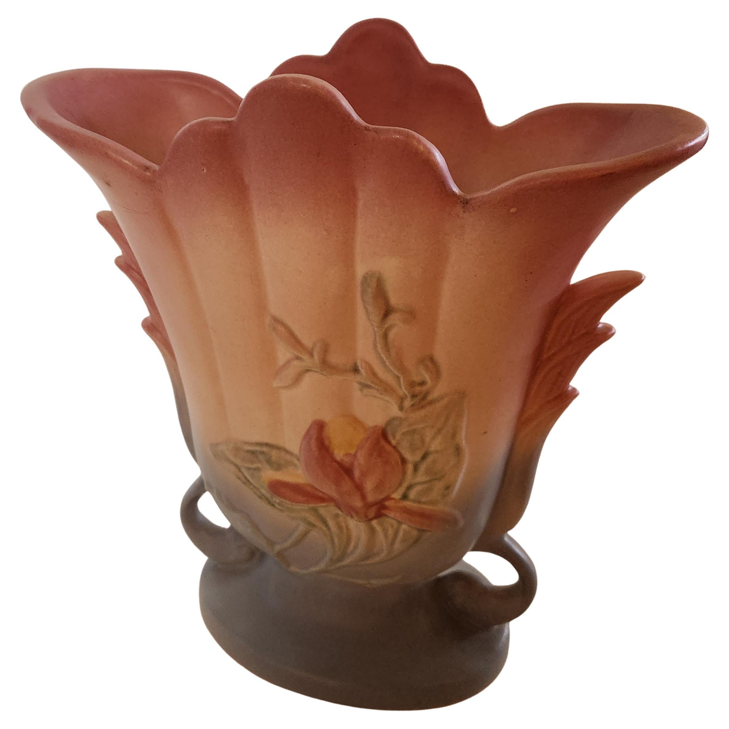 1950s Hull Pottery Pink Vase Art Deco Double Handle For Sale 1