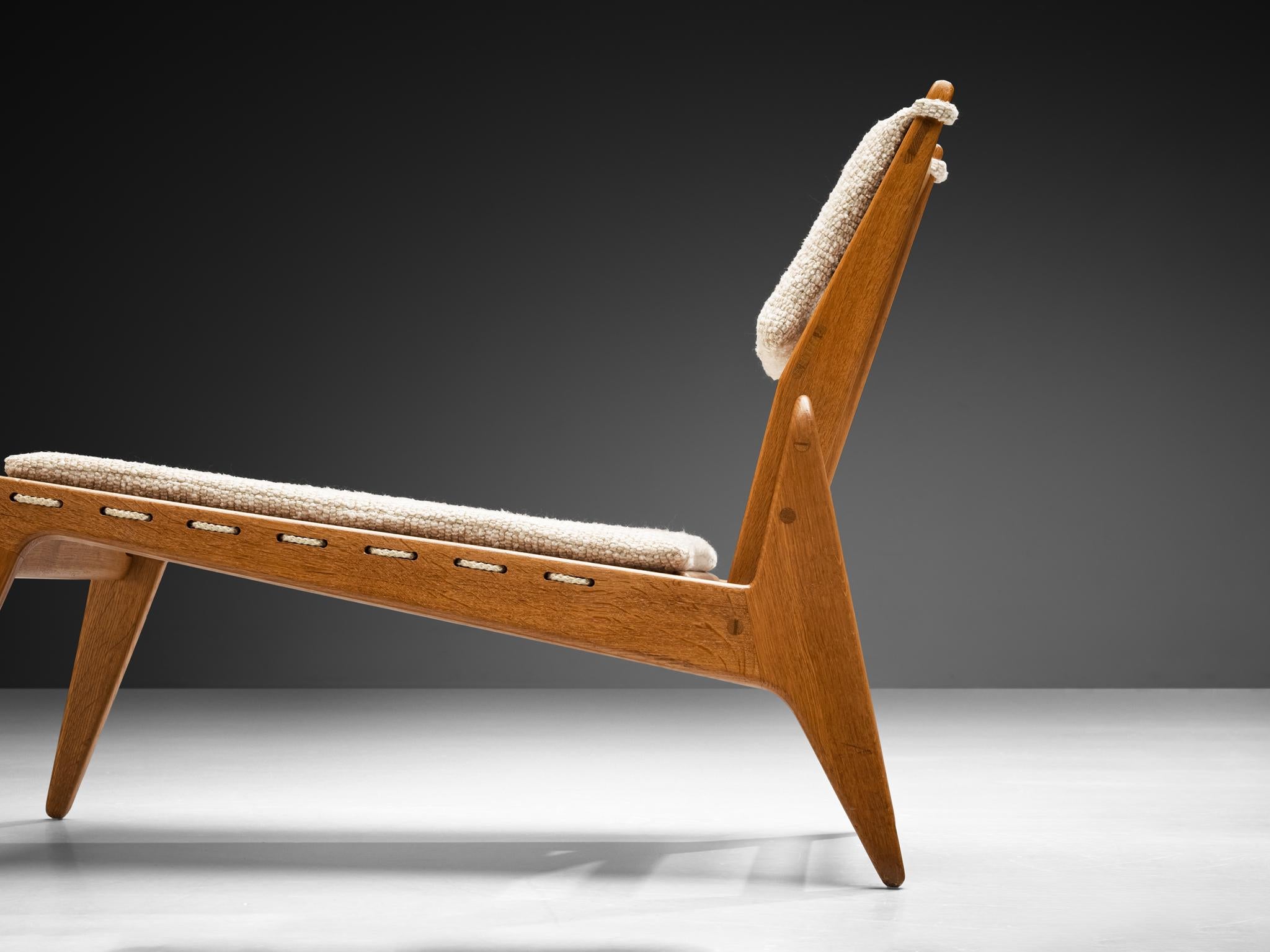 1950s 'Hunting' Lounge Chairs with Ottomans in Solid Oak 4