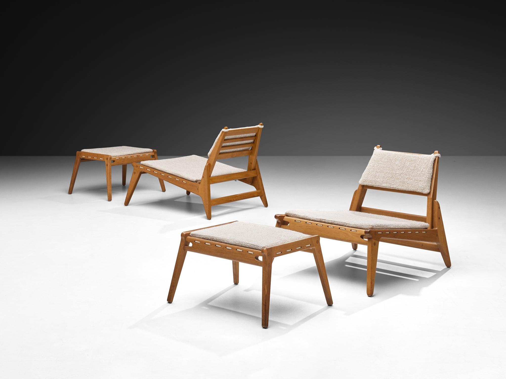 Pair of lounge chairs with ottomans, oak, fabric, rope, Germany, 1950s

Modest set of two lounge chairs with two ottomans. These relaxing hunting chairs show a basic minimal design with great woodworking, visible for example in the beautifully
