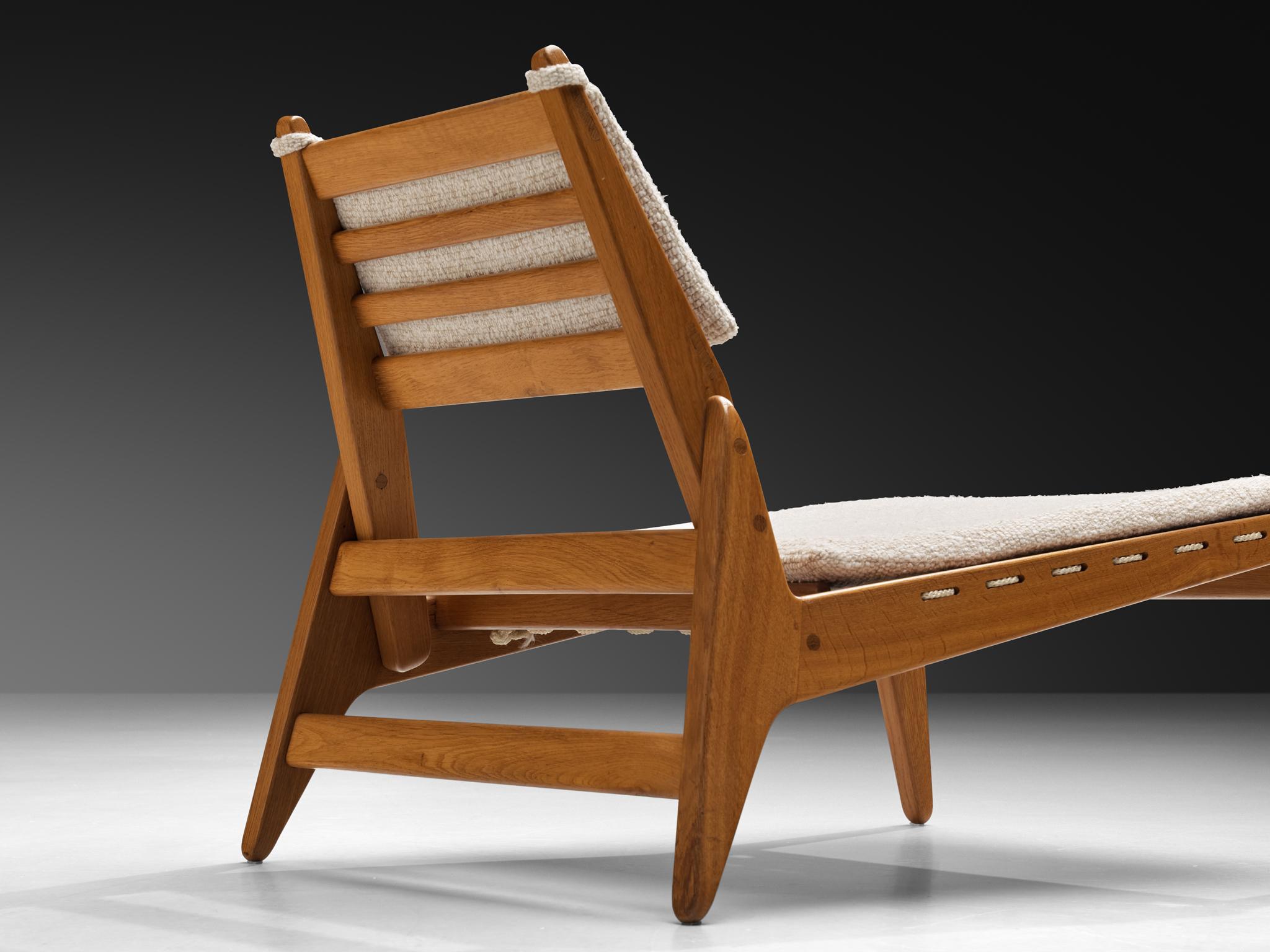 Mid-Century Modern 1950s 'Hunting' Lounge Chairs with Ottomans in Solid Oak