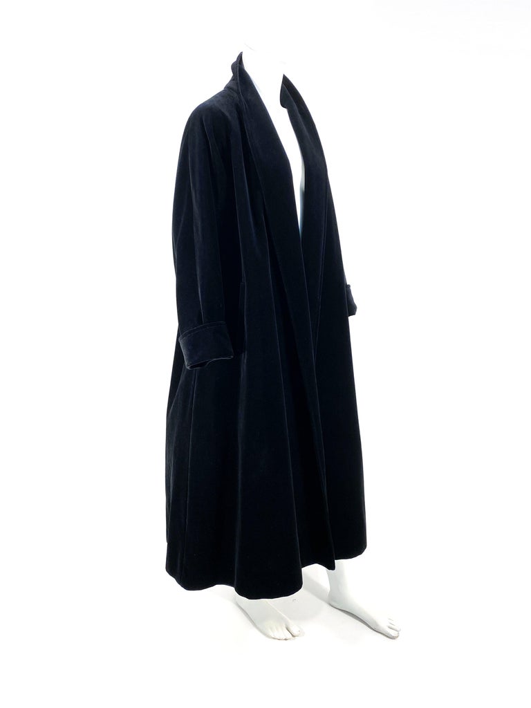 1950s I. Magnin Black Velvet Evening Coat For Sale at 1stDibs