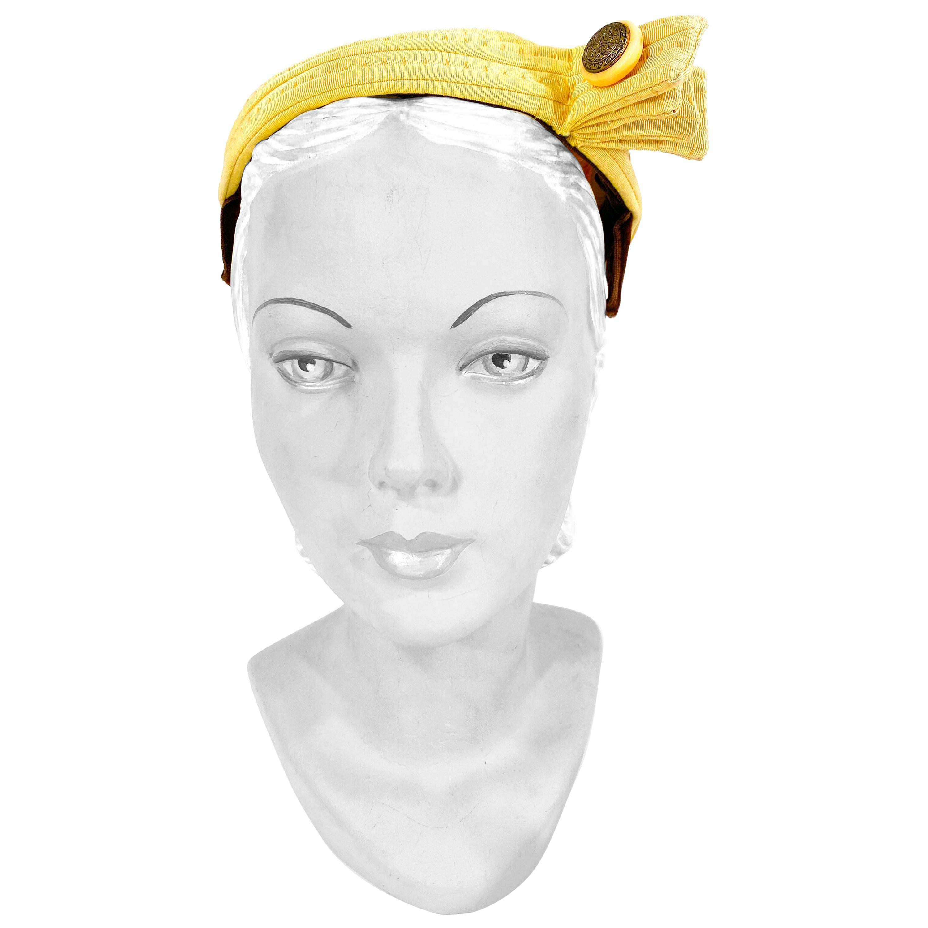 Cappello I. Magnin giallo con gros grain arrotolato, anni '50 in vendita