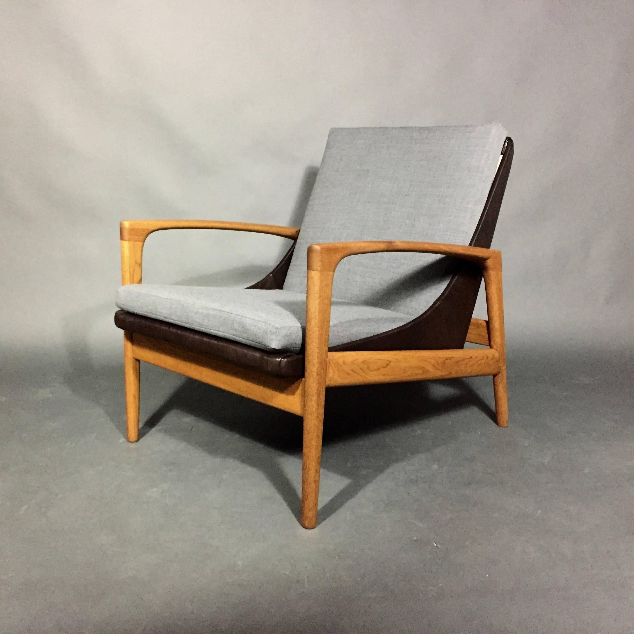 Scandinavian Modern 1950s Ib Kofod-Larsen Attributed Lounge Chair, AB Trensums, Sweden For Sale
