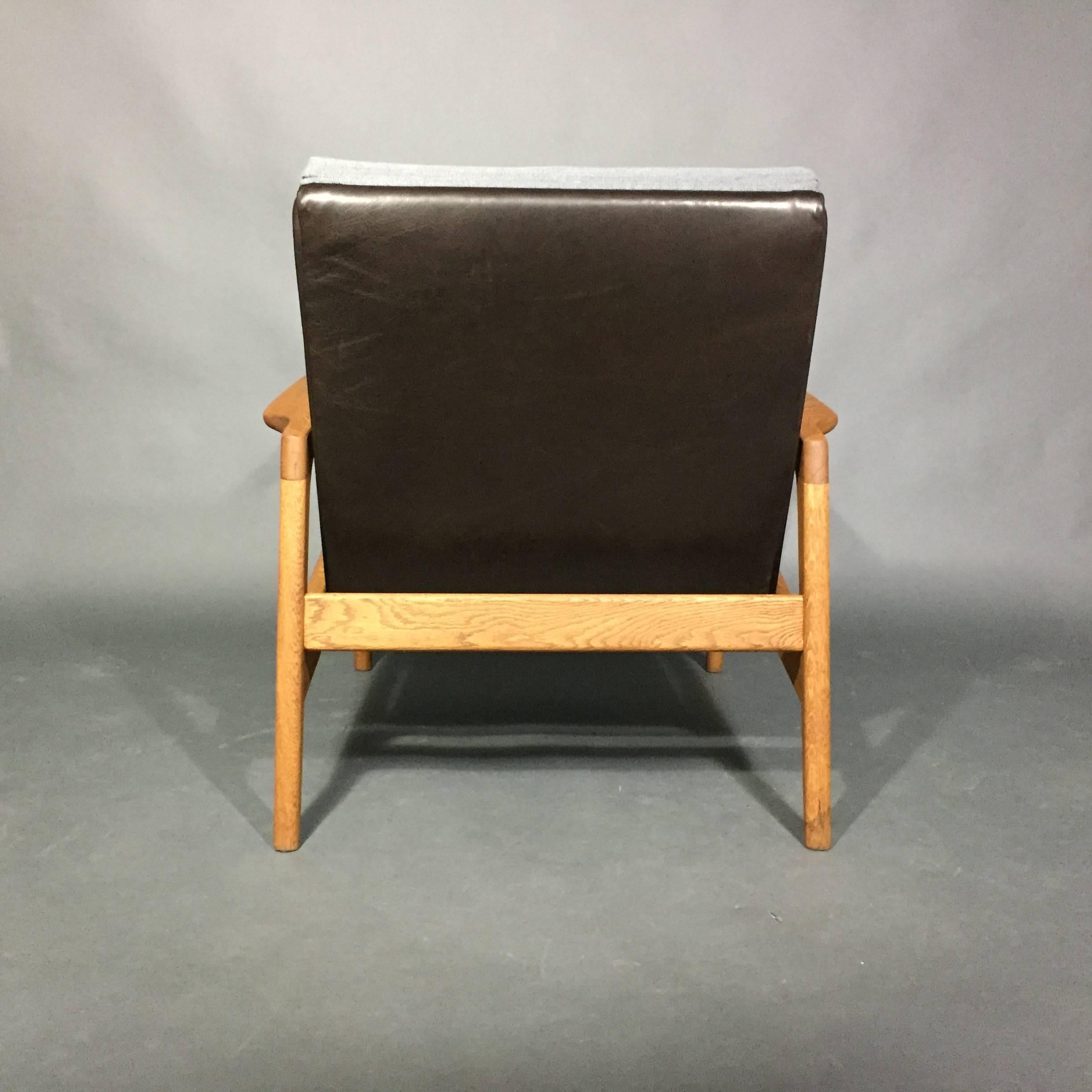 1950s Ib Kofod-Larsen Attributed Lounge Chair, AB Trensums, Sweden For Sale 2