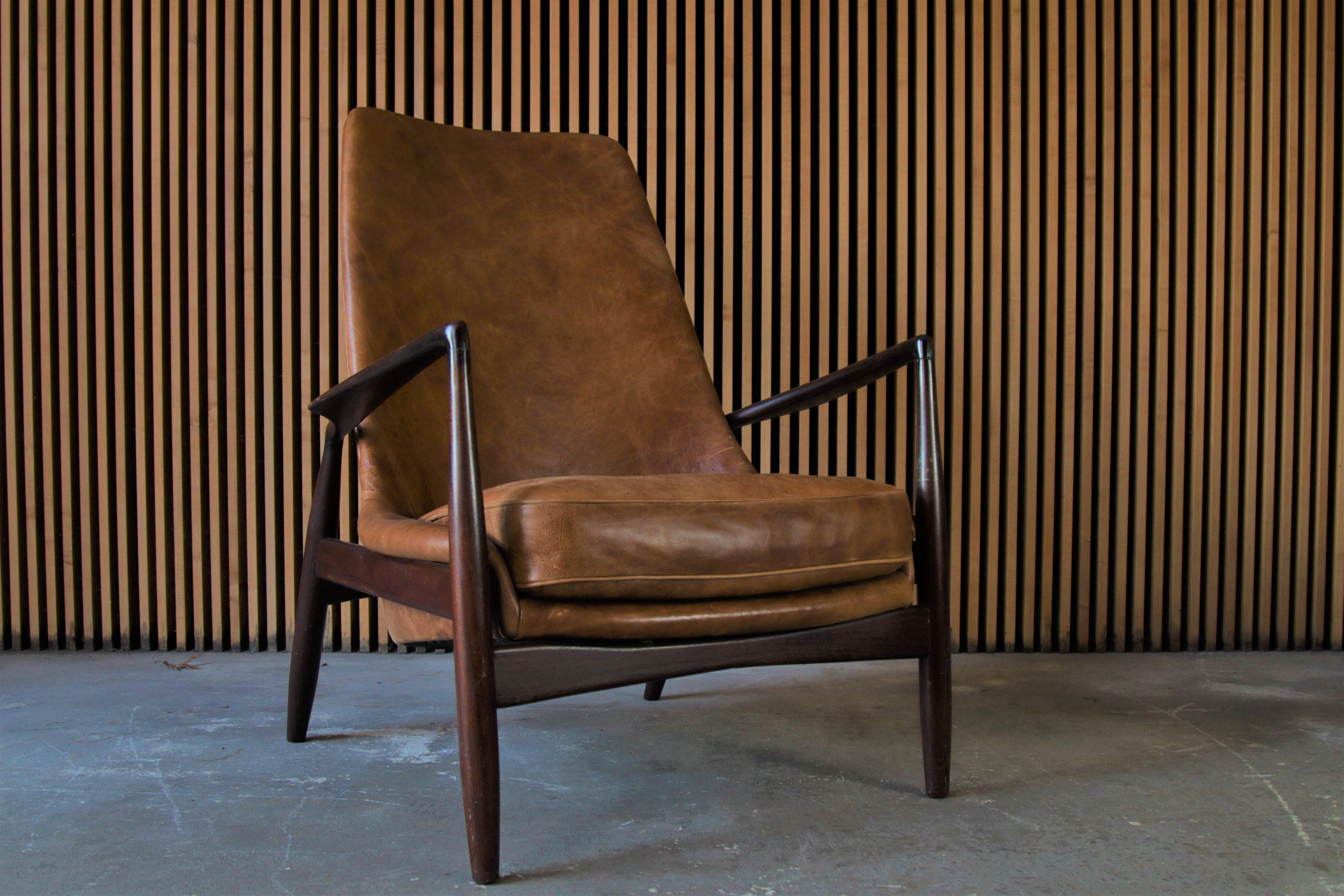 Mid-Century Modern 1950s Ib Kofod-Larsen Seal Chair in Afromosia Teak and Cognac Leather