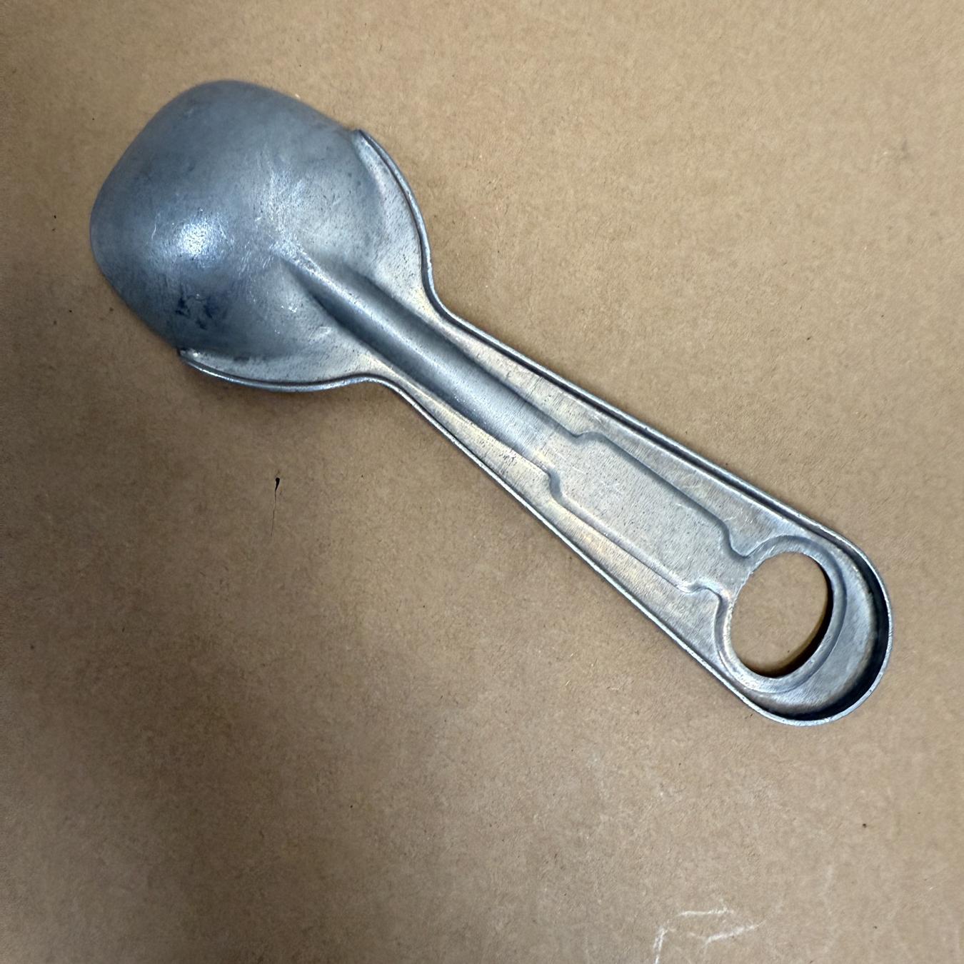 1950er Jahre Eislöffel Aluminium Löffel (20. Jahrhundert) im Angebot