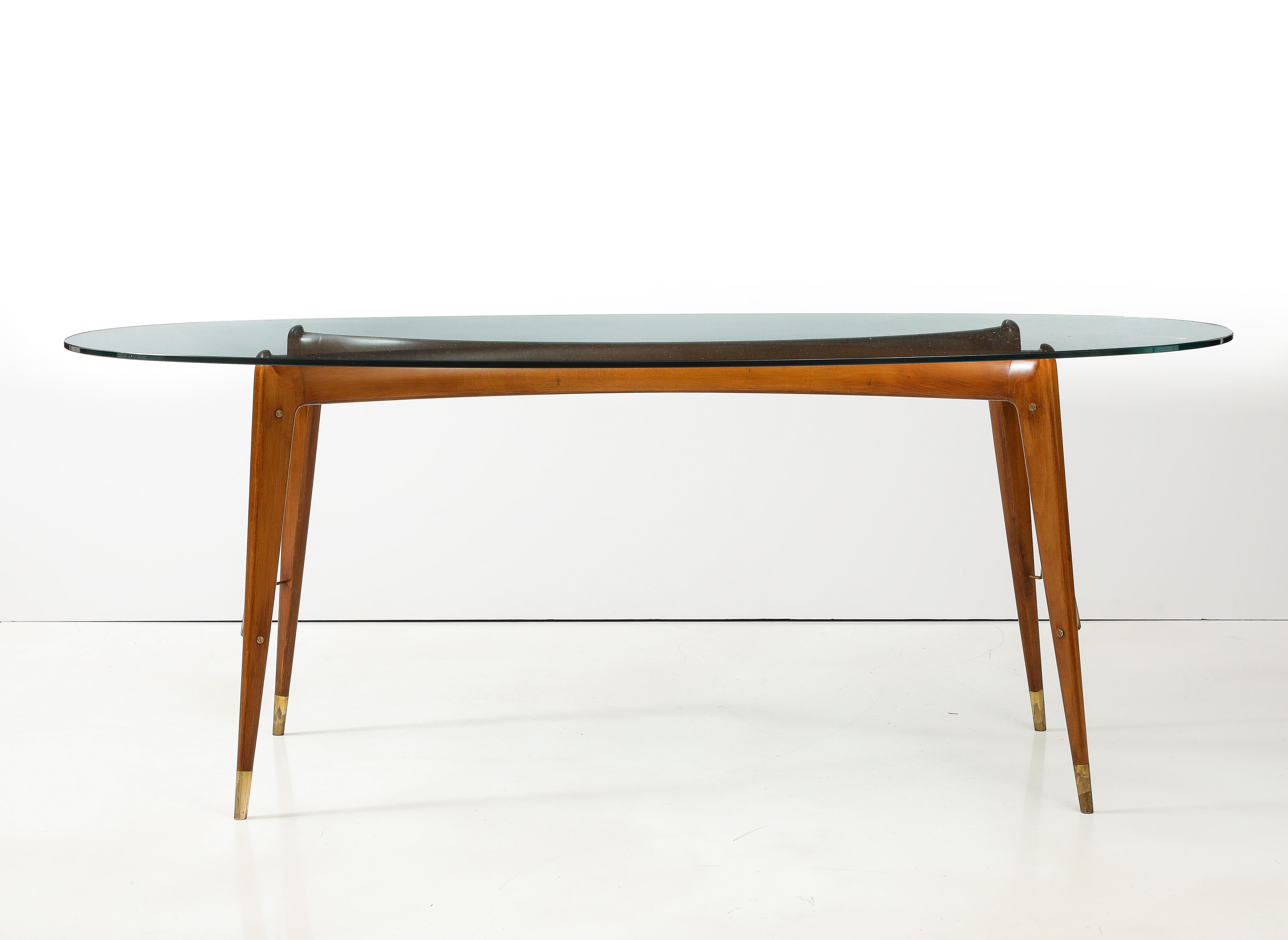 1950's Ico Parisi Attributed Sculptural Cherrywood And Brass Dining Table For Sale 6