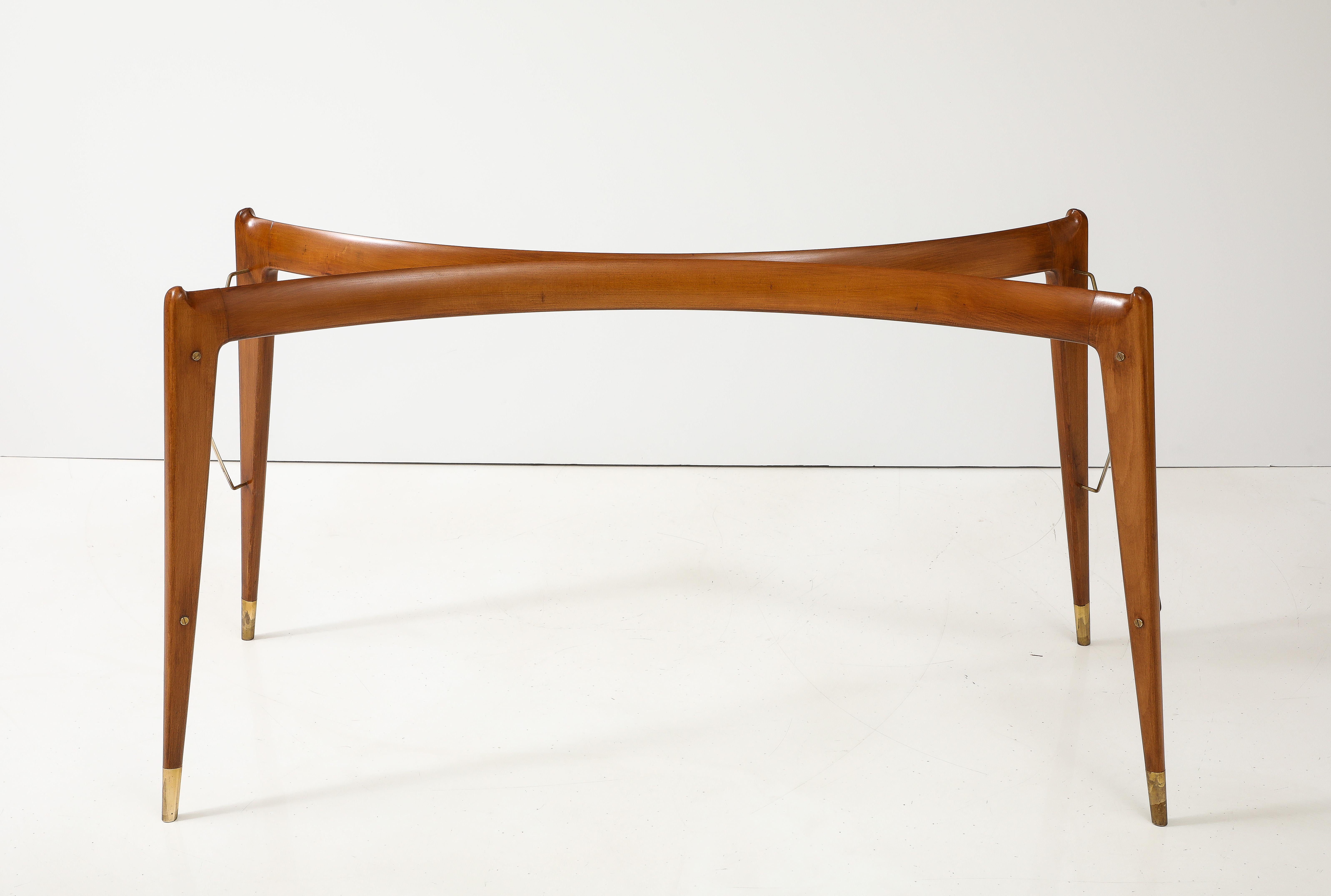 1950's Ico Parisi Attributed Sculptural Cherrywood And Brass Dining Table For Sale 8