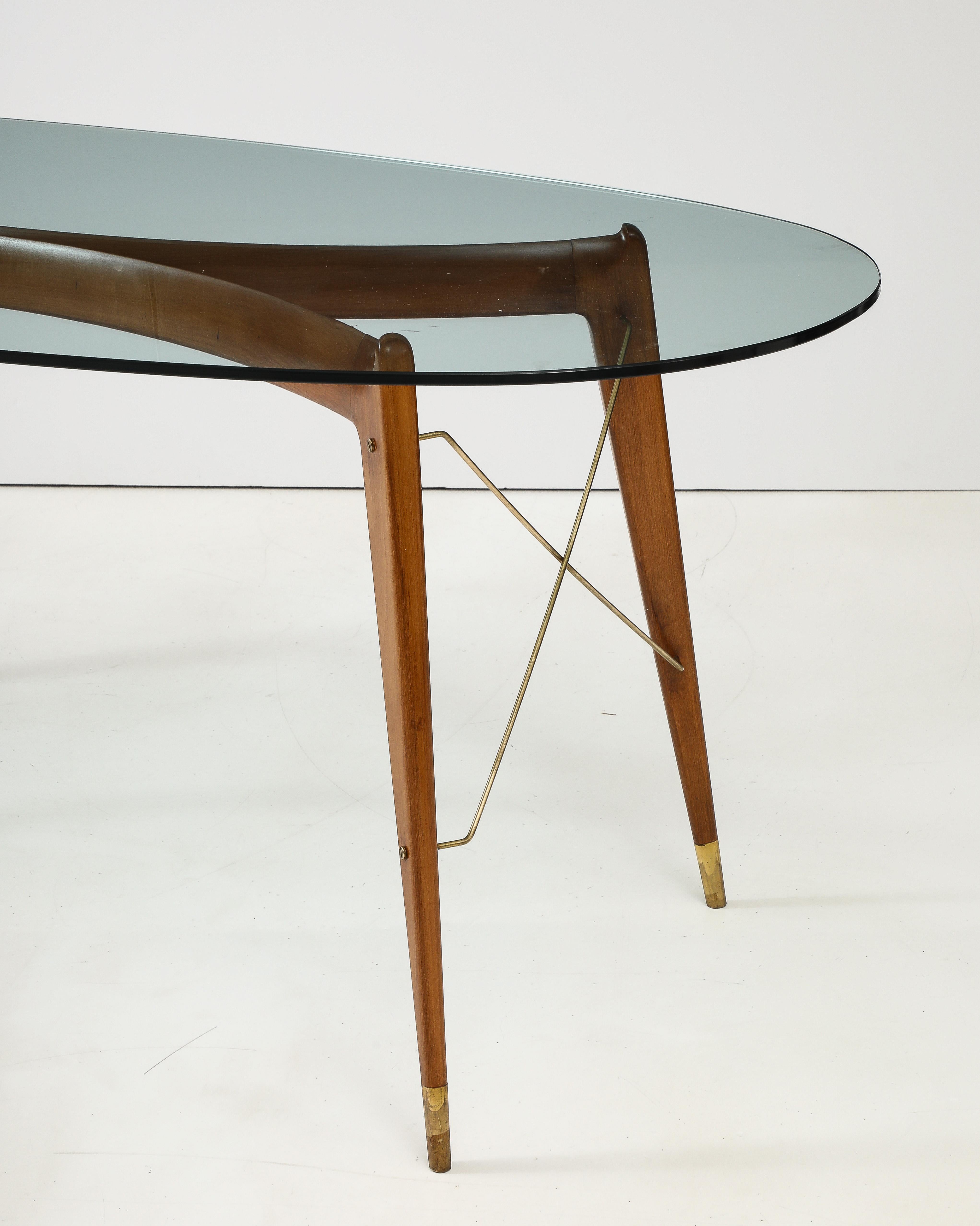 1950's Ico Parisi Attributed Sculptural Cherrywood And Brass Dining Table For Sale 2