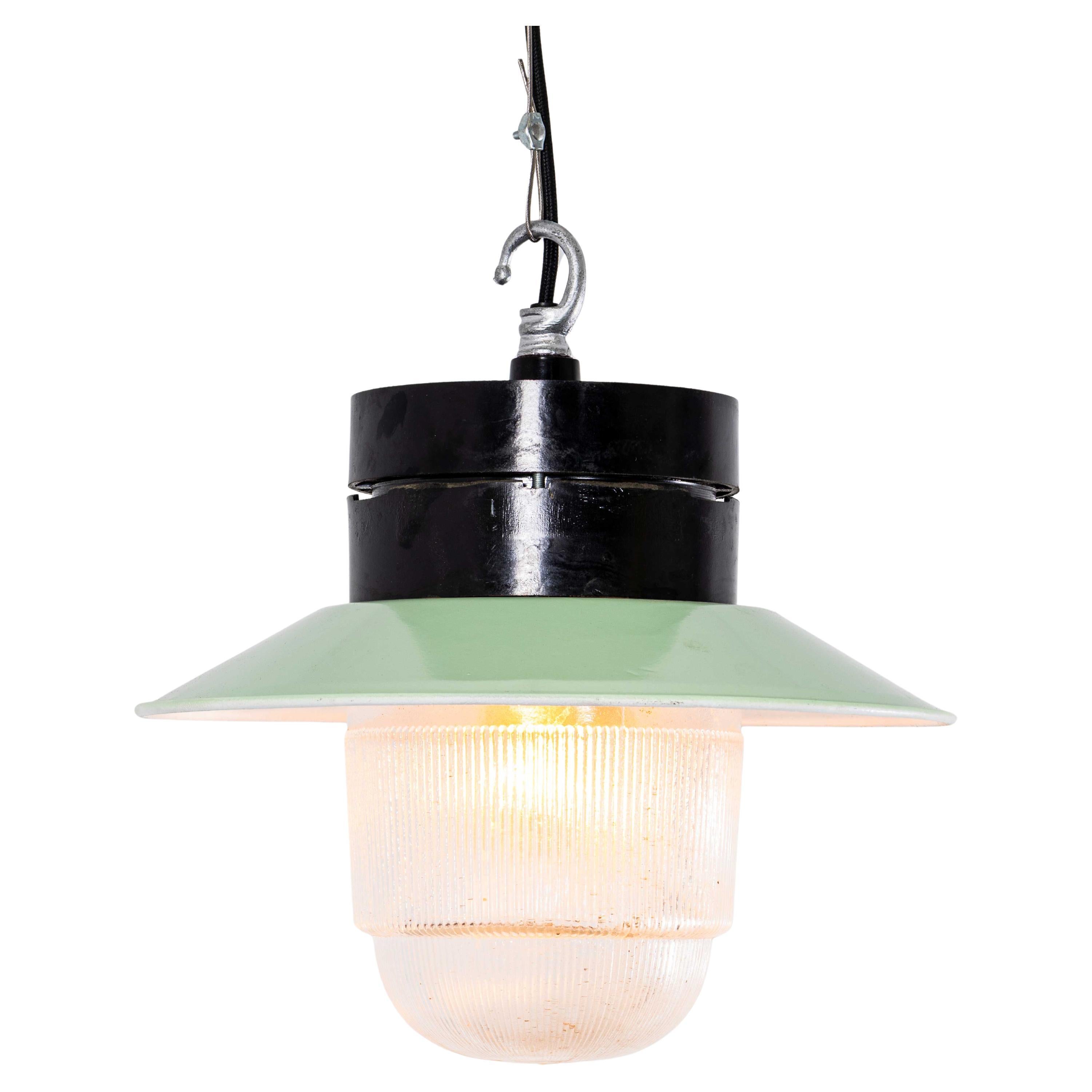 Lampade a sospensione industriali in bachelite degli anni '50