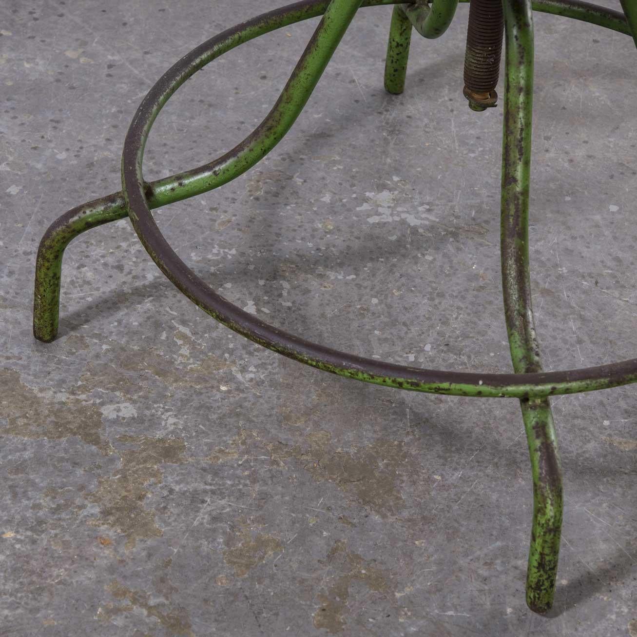 1950's Industrial Czech Swivel Chair, '1767.4' For Sale 4