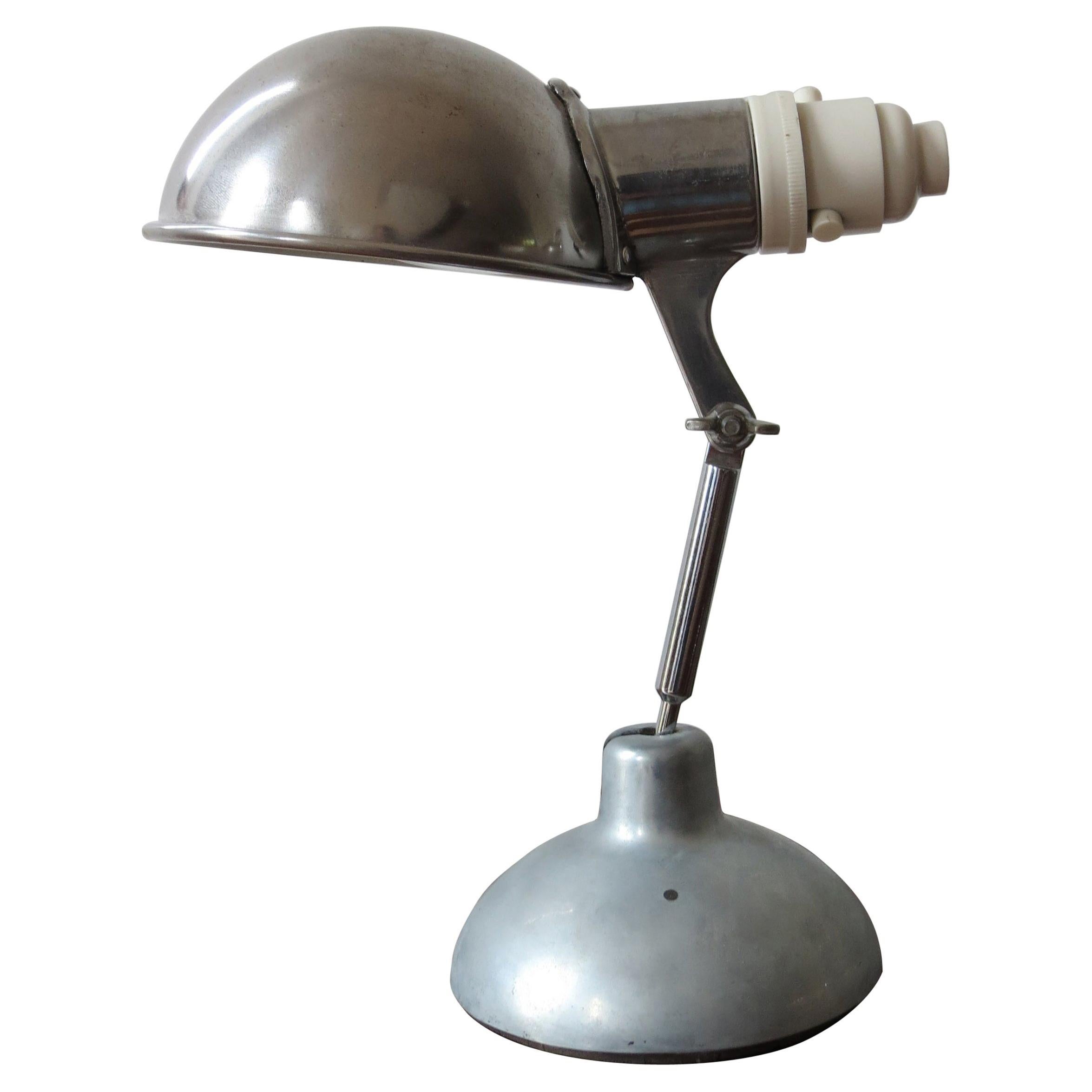 Bewonderenswaardig Irrigatie inhalen 1950s Industrial Metek Metal Travelling Desk Lamp Aluminum Folding Desk Lamp  at 1stDibs
