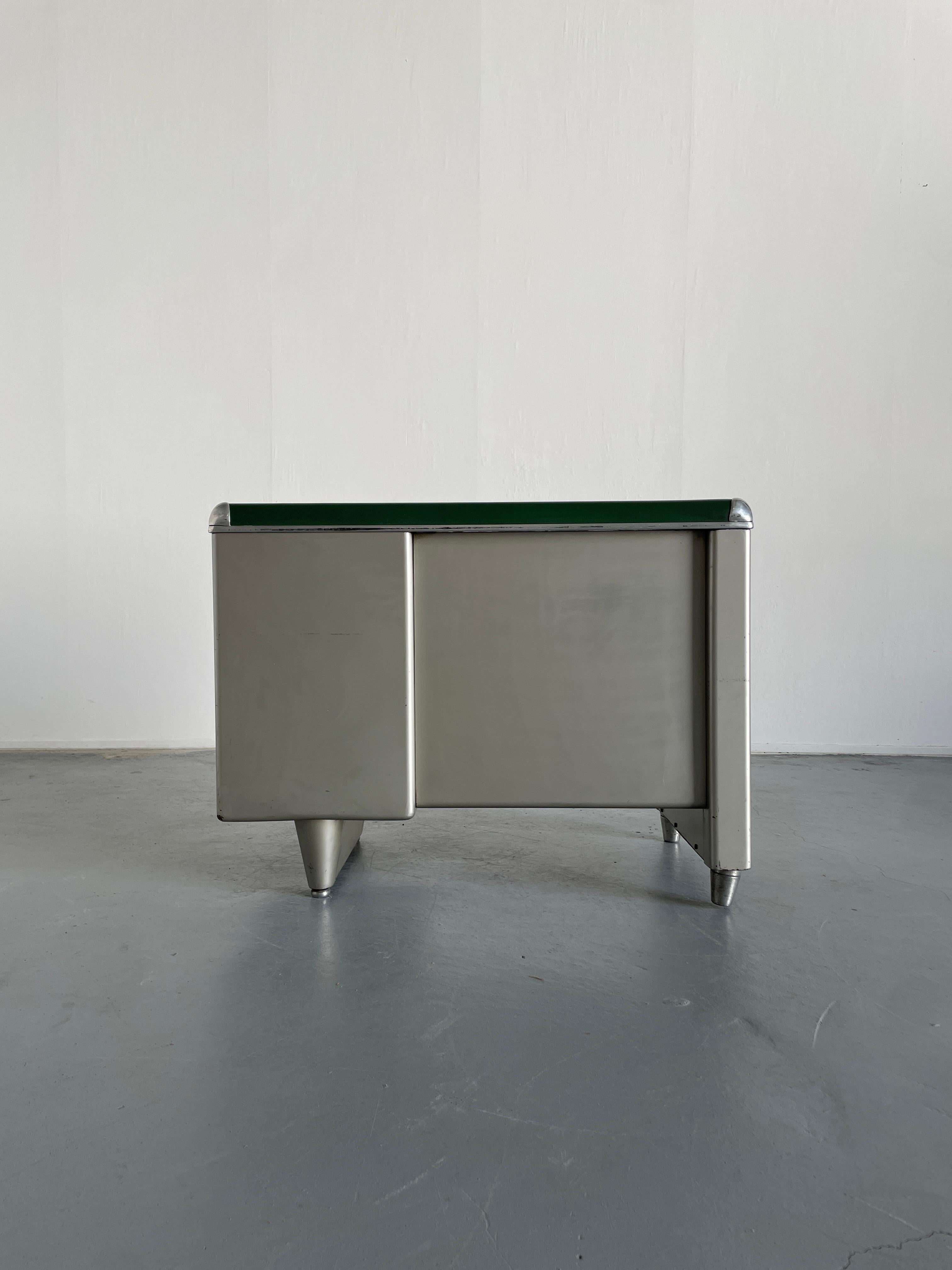 Mid-20th Century 1950s Industrial Single Bank Steel Tanker Desk by Orma Milano, Italy