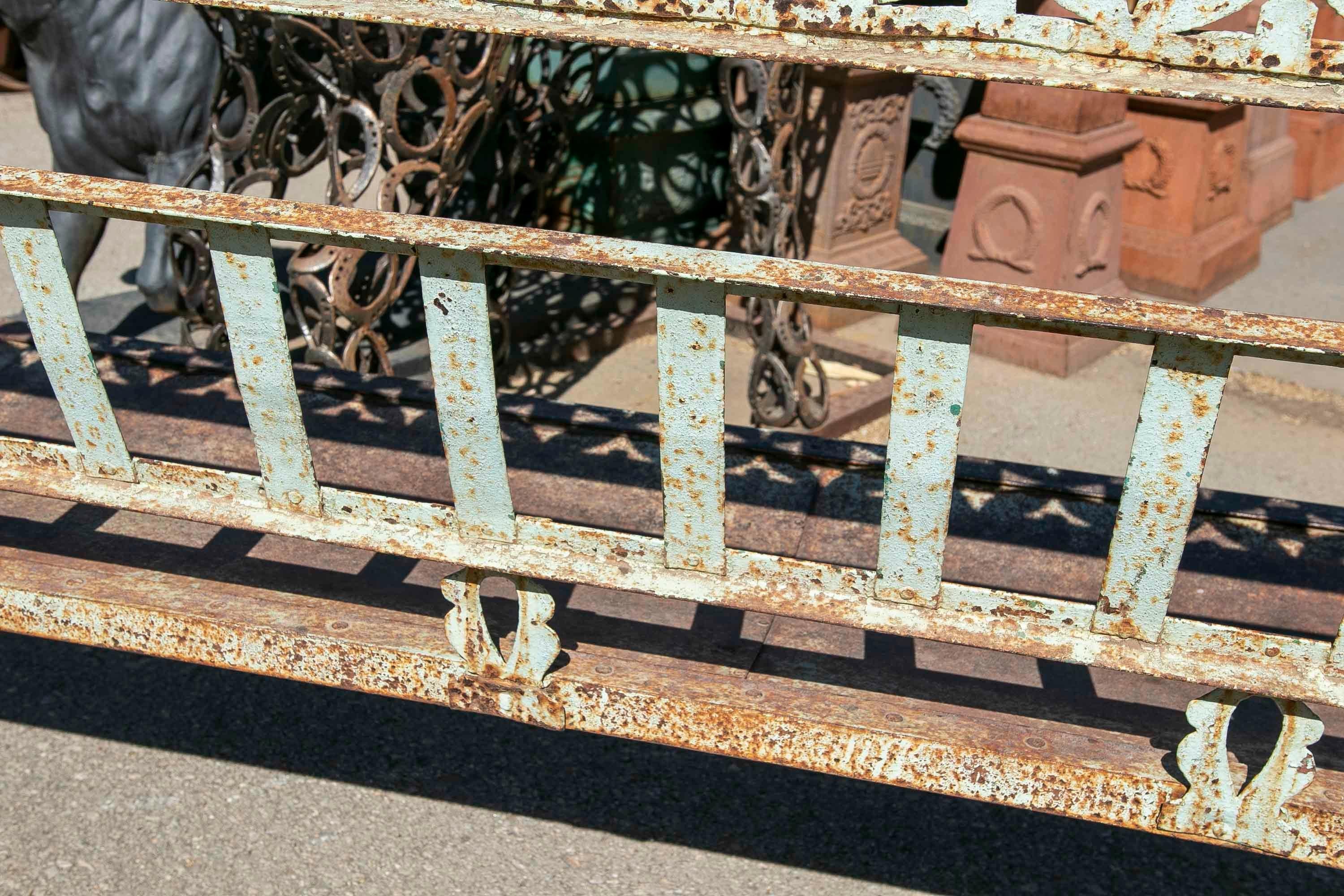 1950s Iron Bench Polychromed with Flowers Decoration For Sale 14