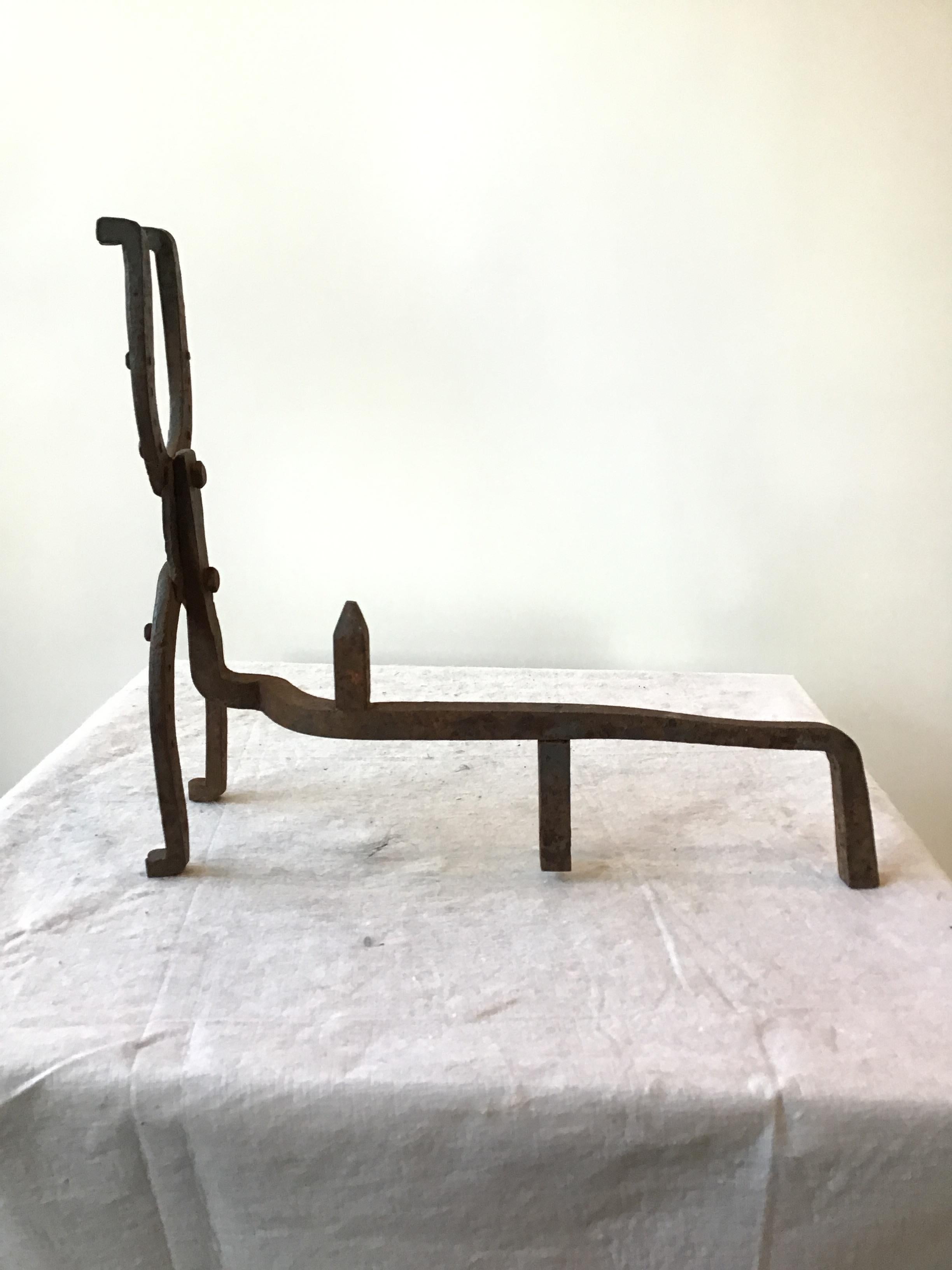 1950s Iron Horseshoe Andirons In Good Condition For Sale In Tarrytown, NY
