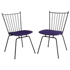Paire de chaises d'appoint à dossier en éventail en fuseau de fer des années 1950
