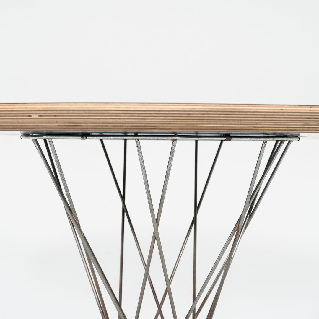 Émail 1950 Isamu Noguchi pour Knoll Table de salle à manger Cyclone avec plateau 42 en vente