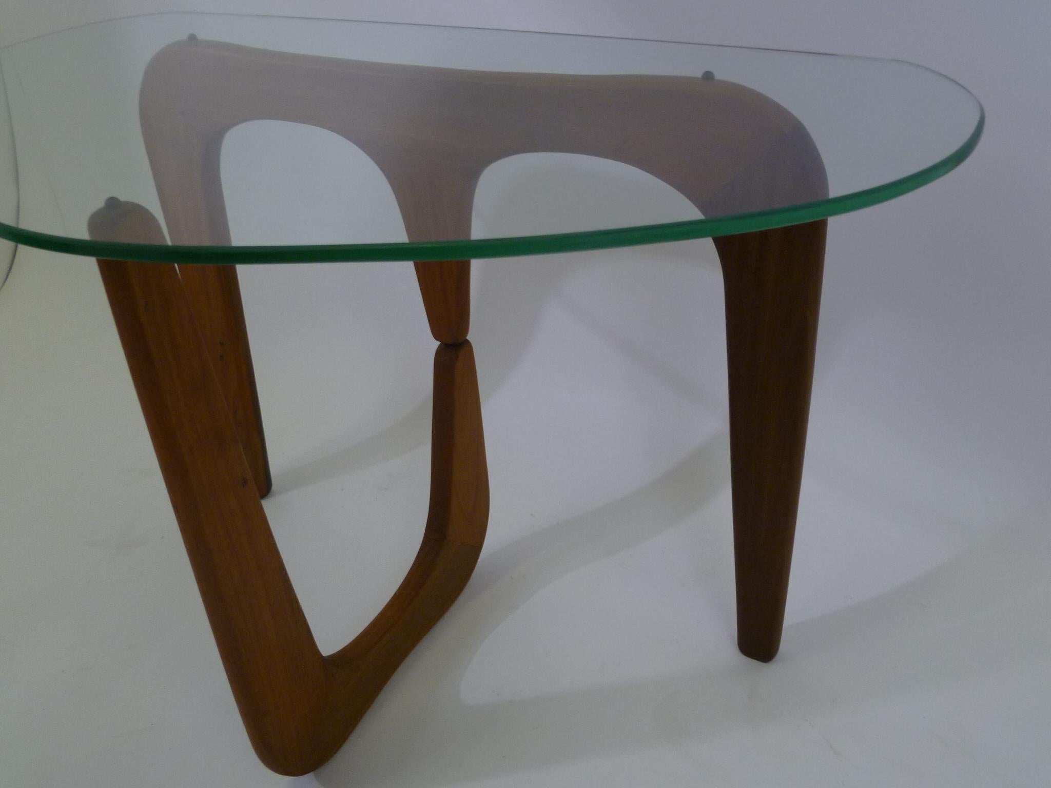 Mid-20th Century 1950s Isamu Noguchi Style Organic Modern Glass Top Side Tables