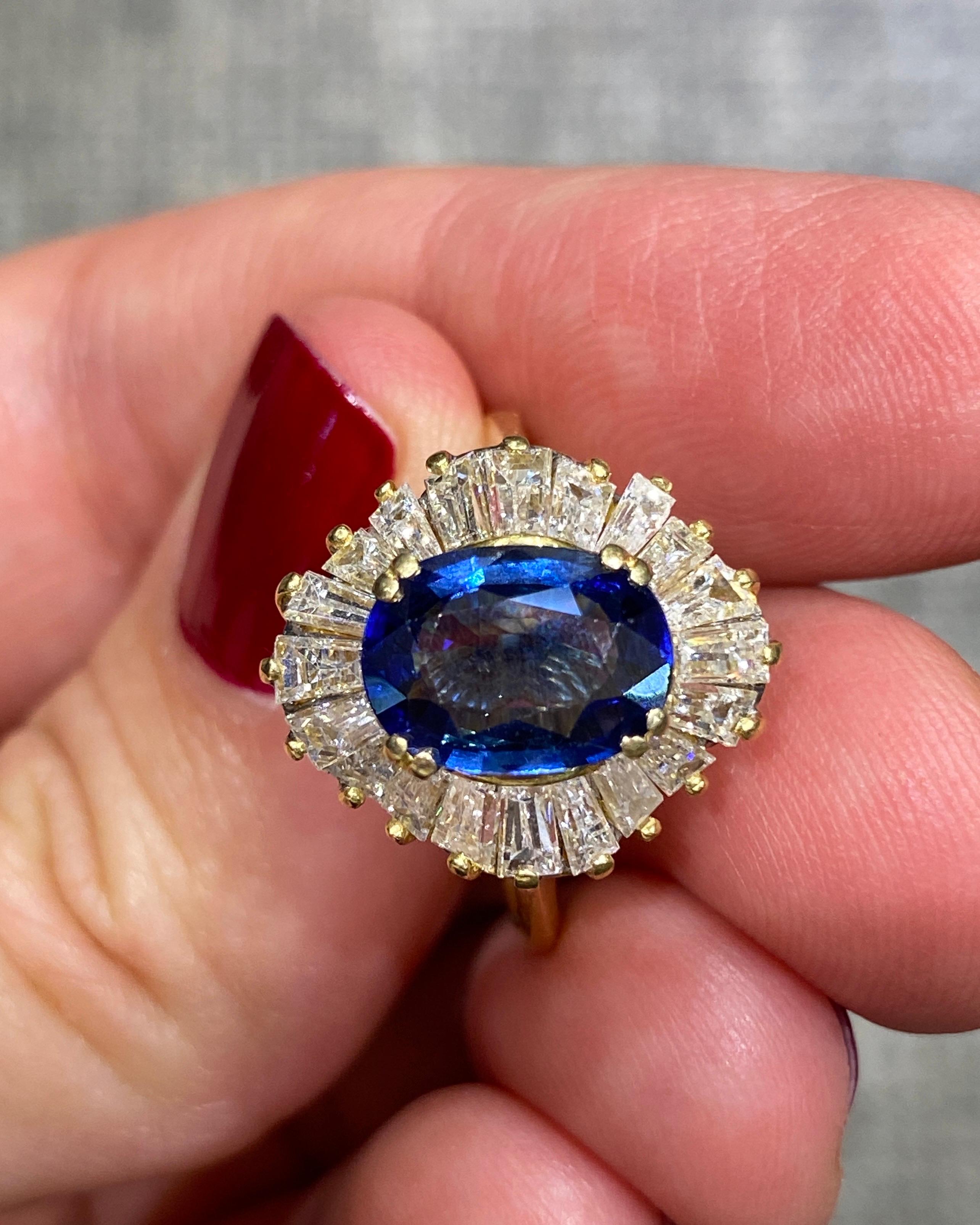 Tapered Baguette 1950s Italian 2.5 carat Ceylon Sapphire and 1.5 c tapered baguette diamond ring For Sale
