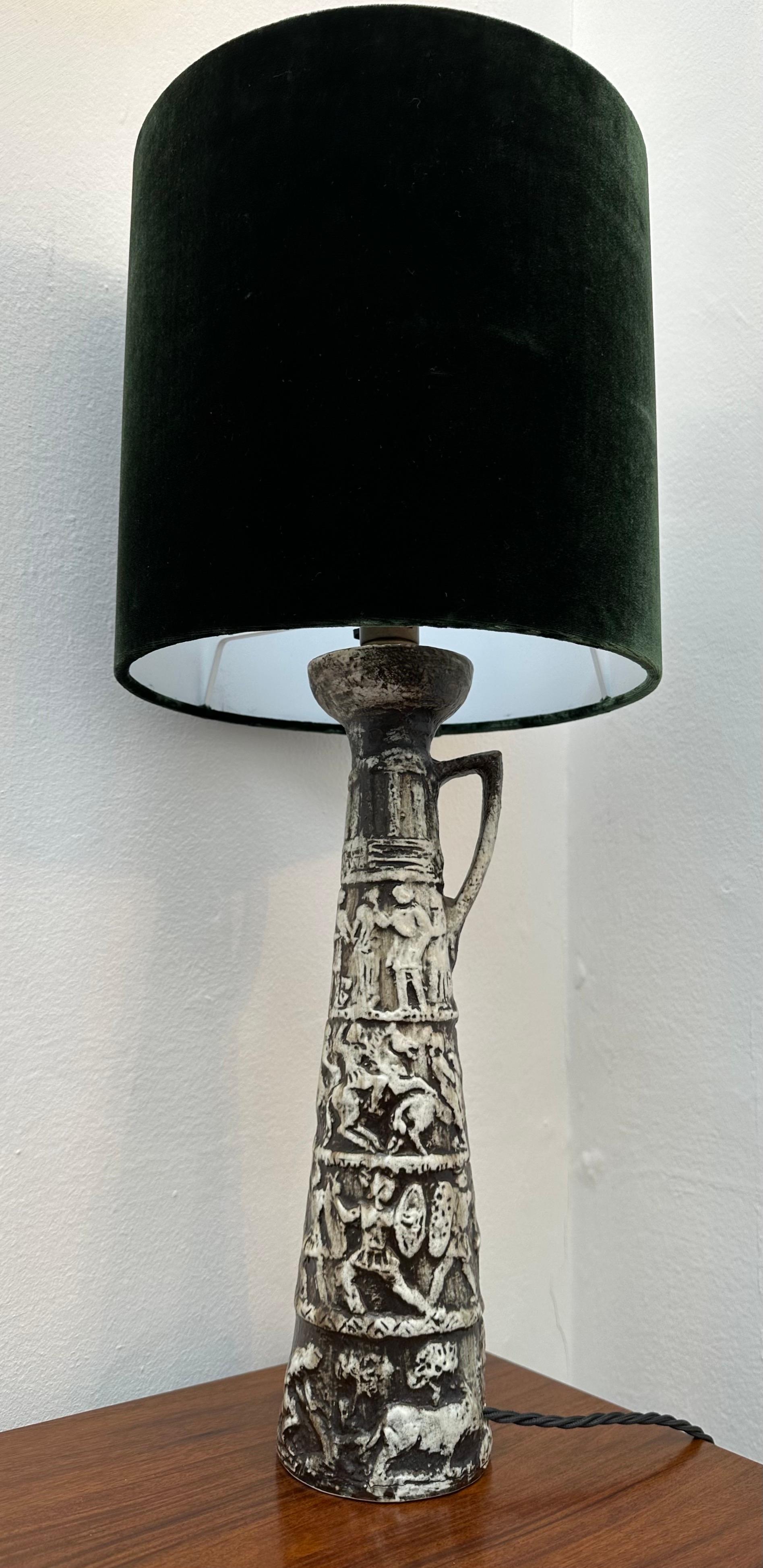 Mid-Century Modern 1950s Italian Aldo Londi for Bitossi Ceramic Pottery Medieval Frescos Table Lamp For Sale