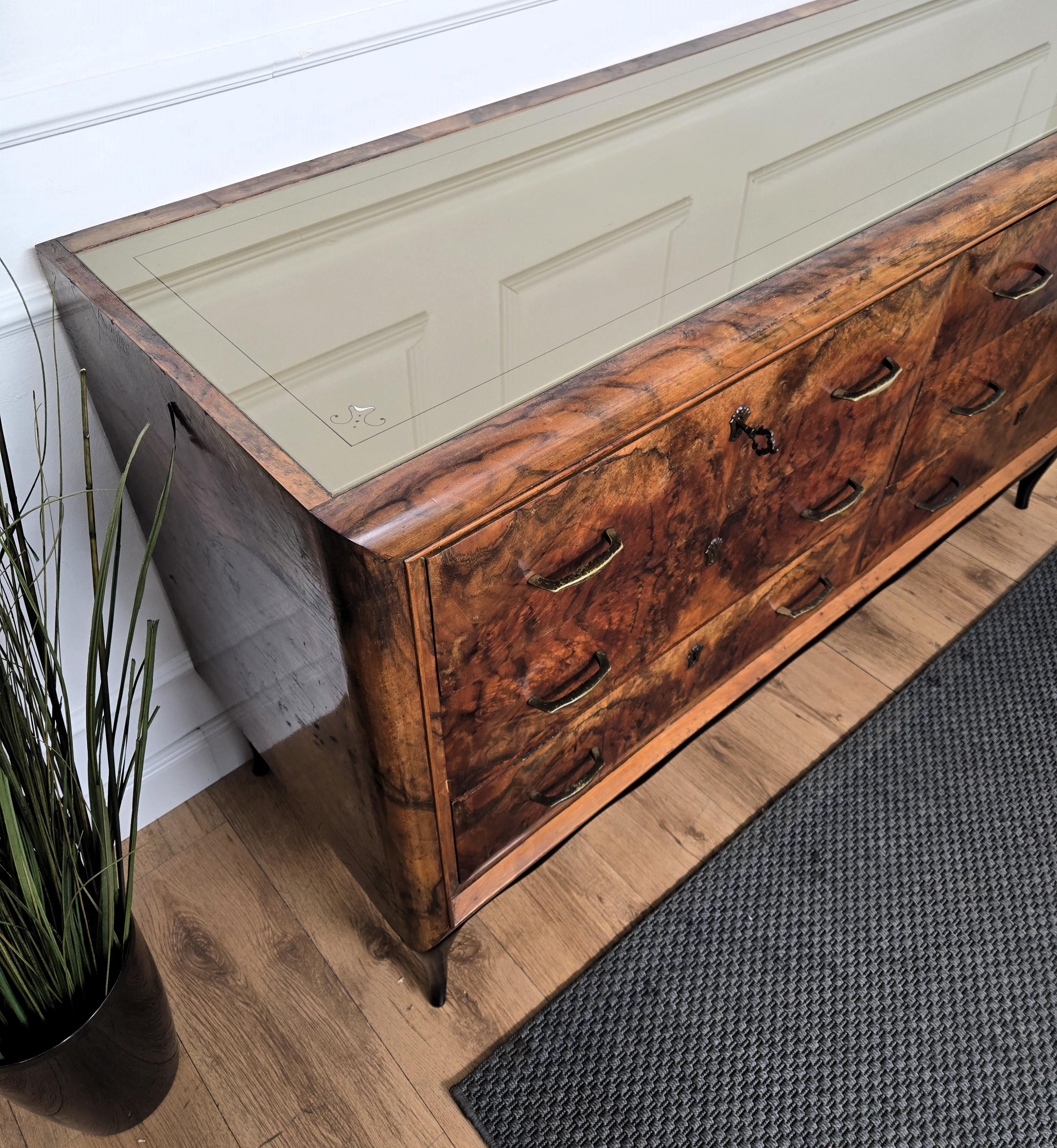1950s Italian Art Deco Mid-Century Modern Wood Glass Brass Credenza Sideboard 4