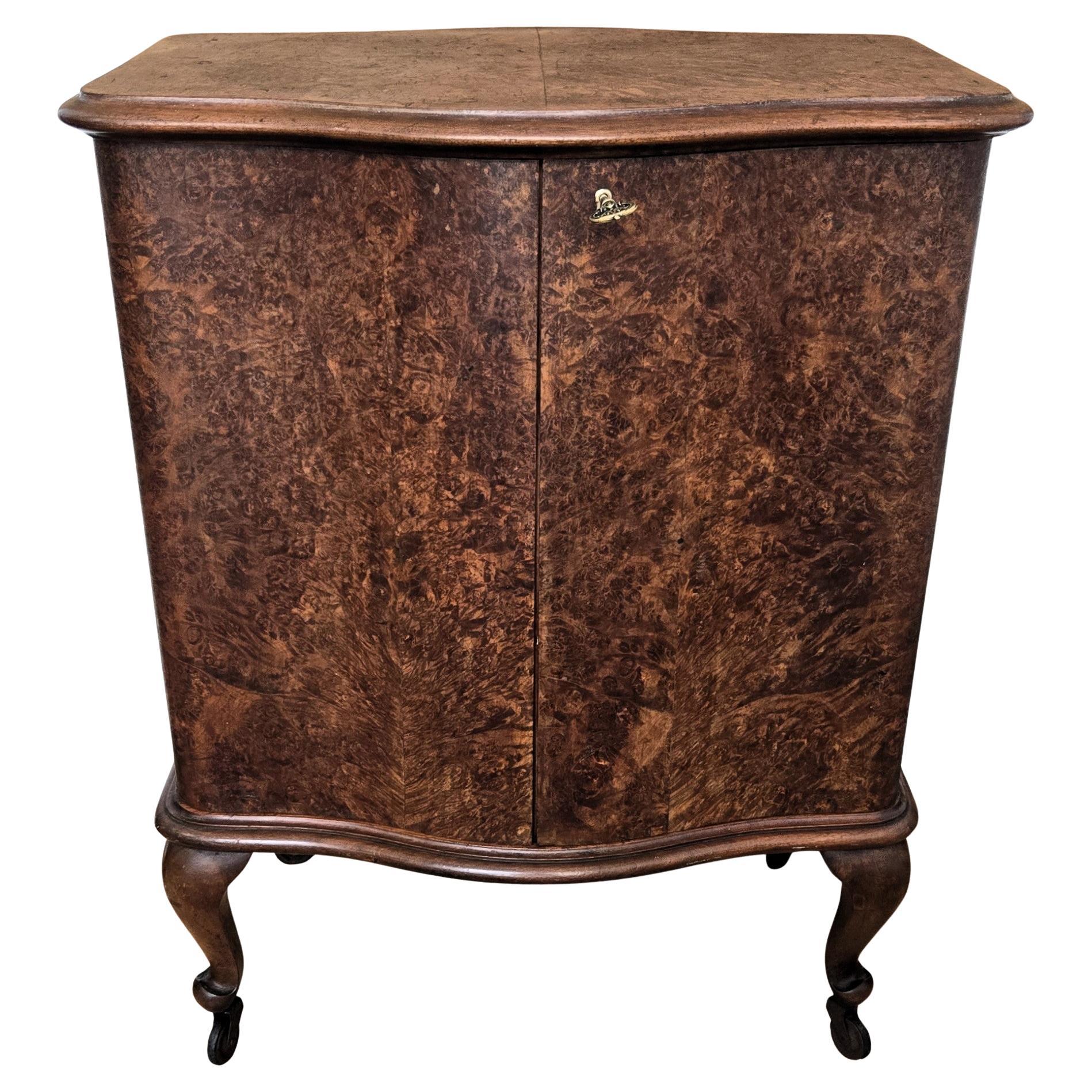 1950s Italian Art Deco Mid-Century Wood Burl Dry Bar Cart Cabinet en vente