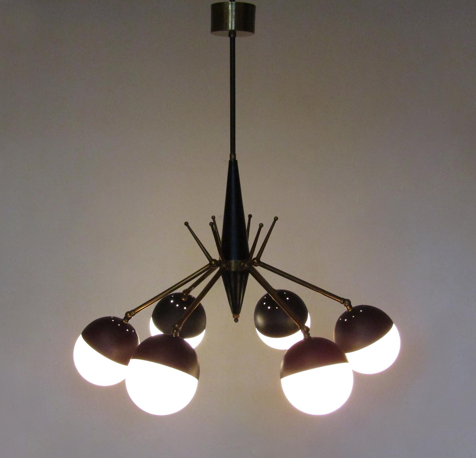20th Century 1950s Italian Articulated Globe Chandelier Attributed to Stilnovo For Sale