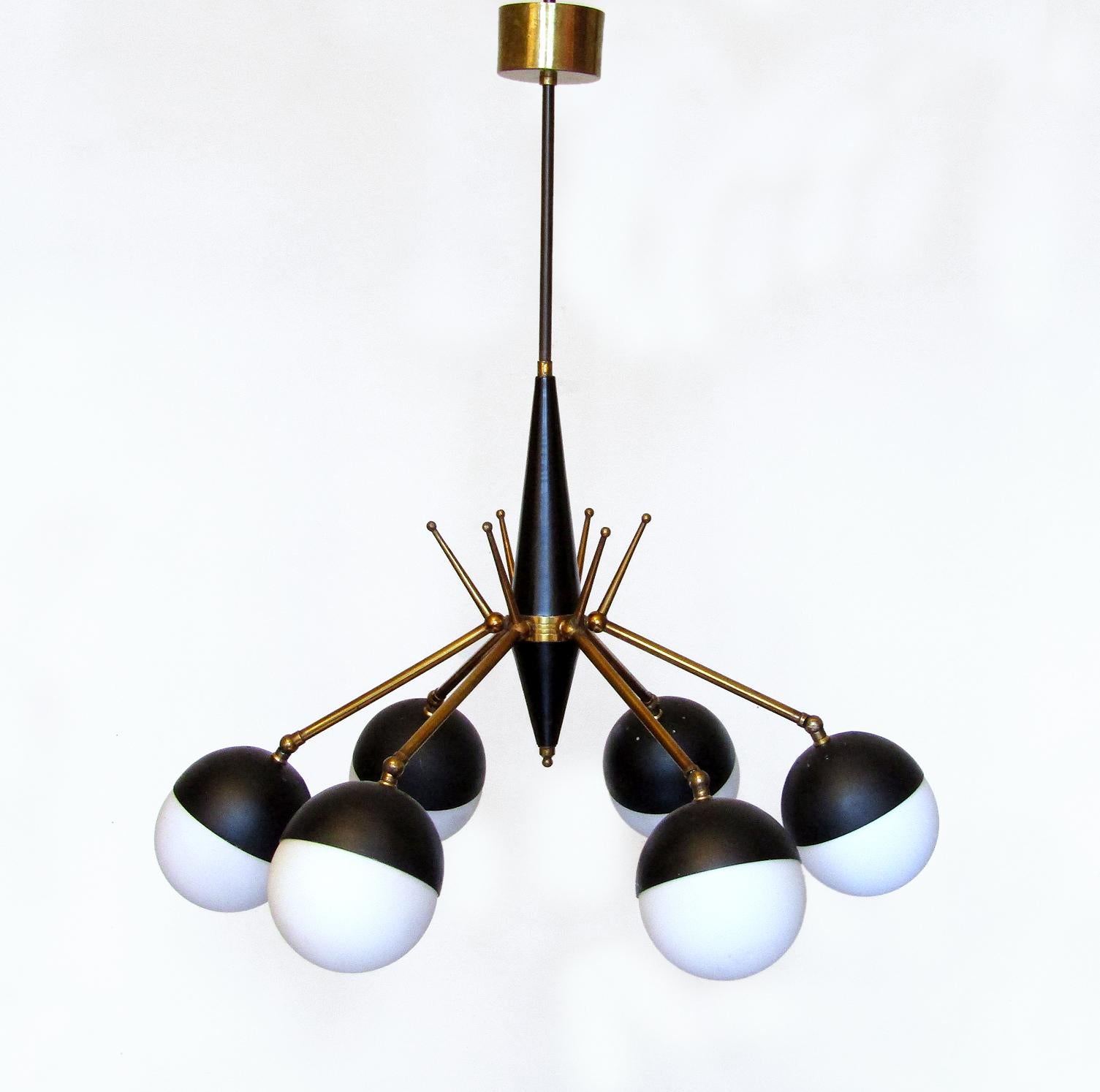 Brass 1950s Italian Articulated Globe Chandelier Attributed to Stilnovo For Sale
