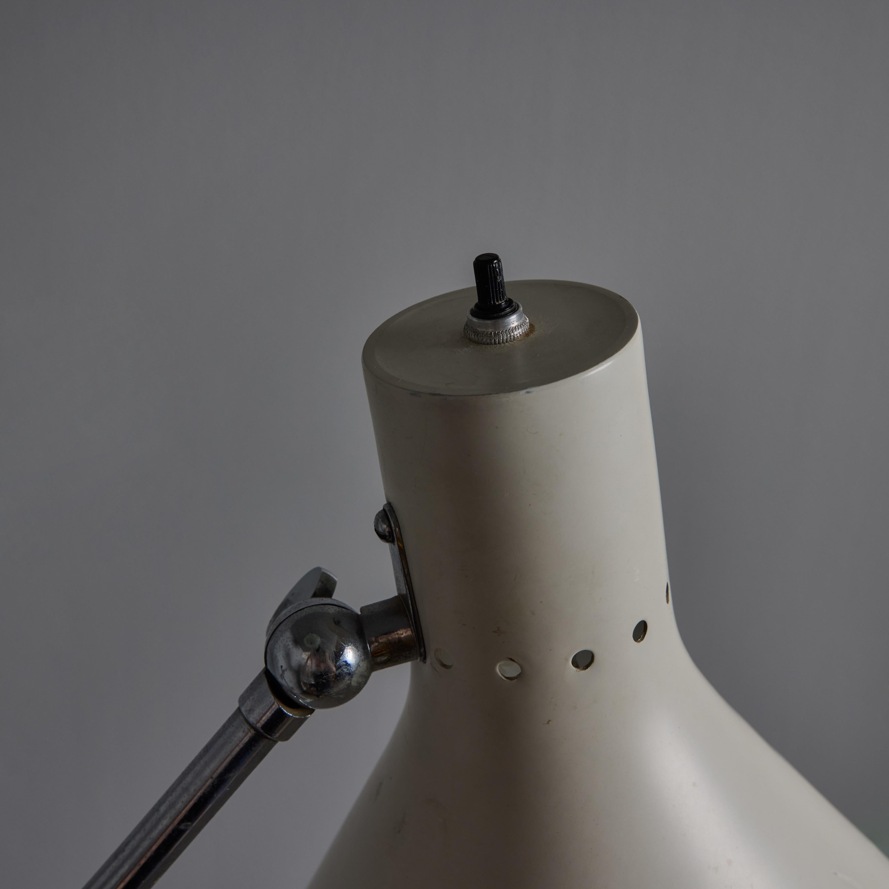 Lampada da terra snodabile italiana degli anni '50 attribuita ad Arredoluce in vendita 1