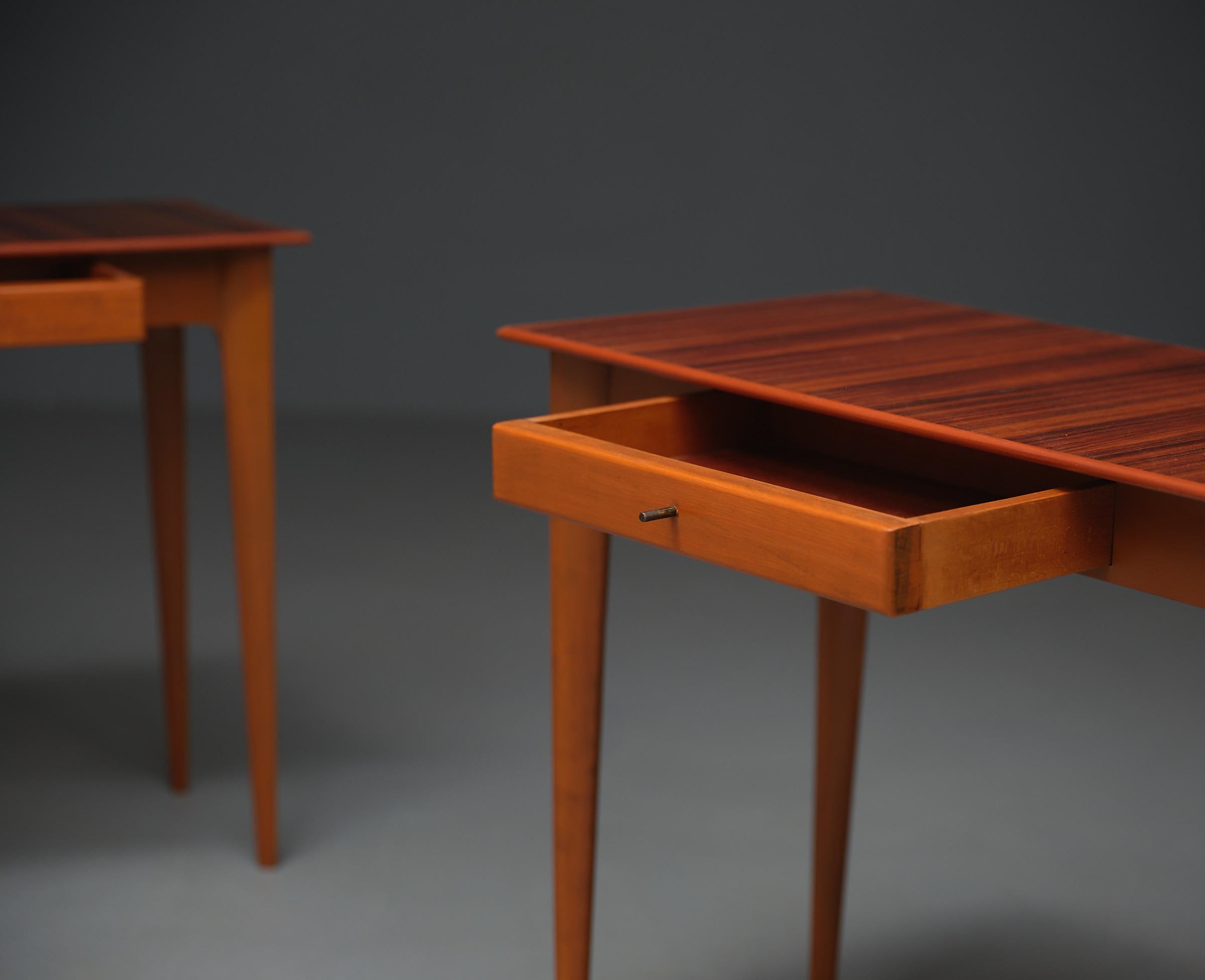 1950s Italian Bedside Tables - Exquisite Woodwork and Airy Design For Sale 4