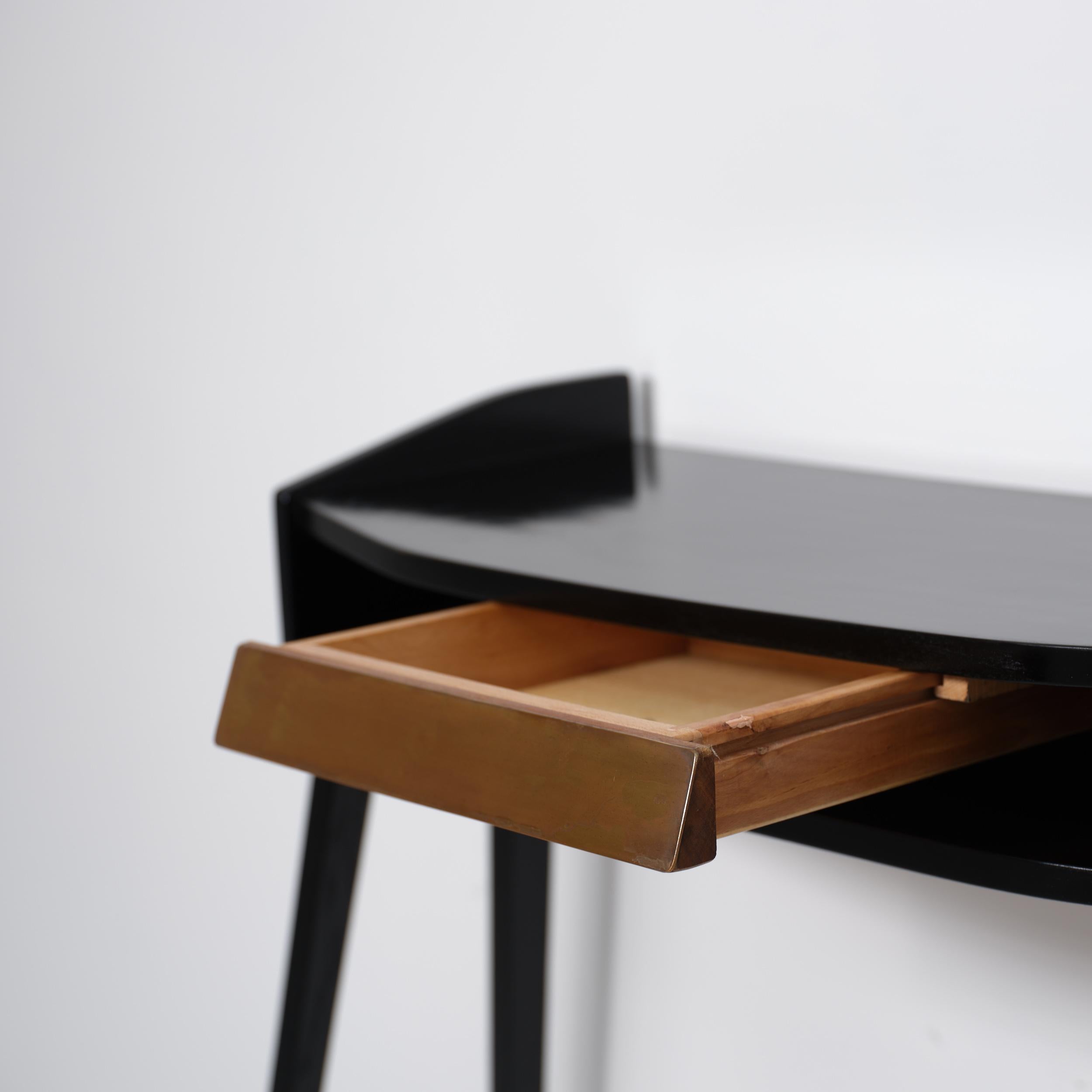 1950s Italian Black Lacquered Wood Console with Brass Drawer Front For Sale 5