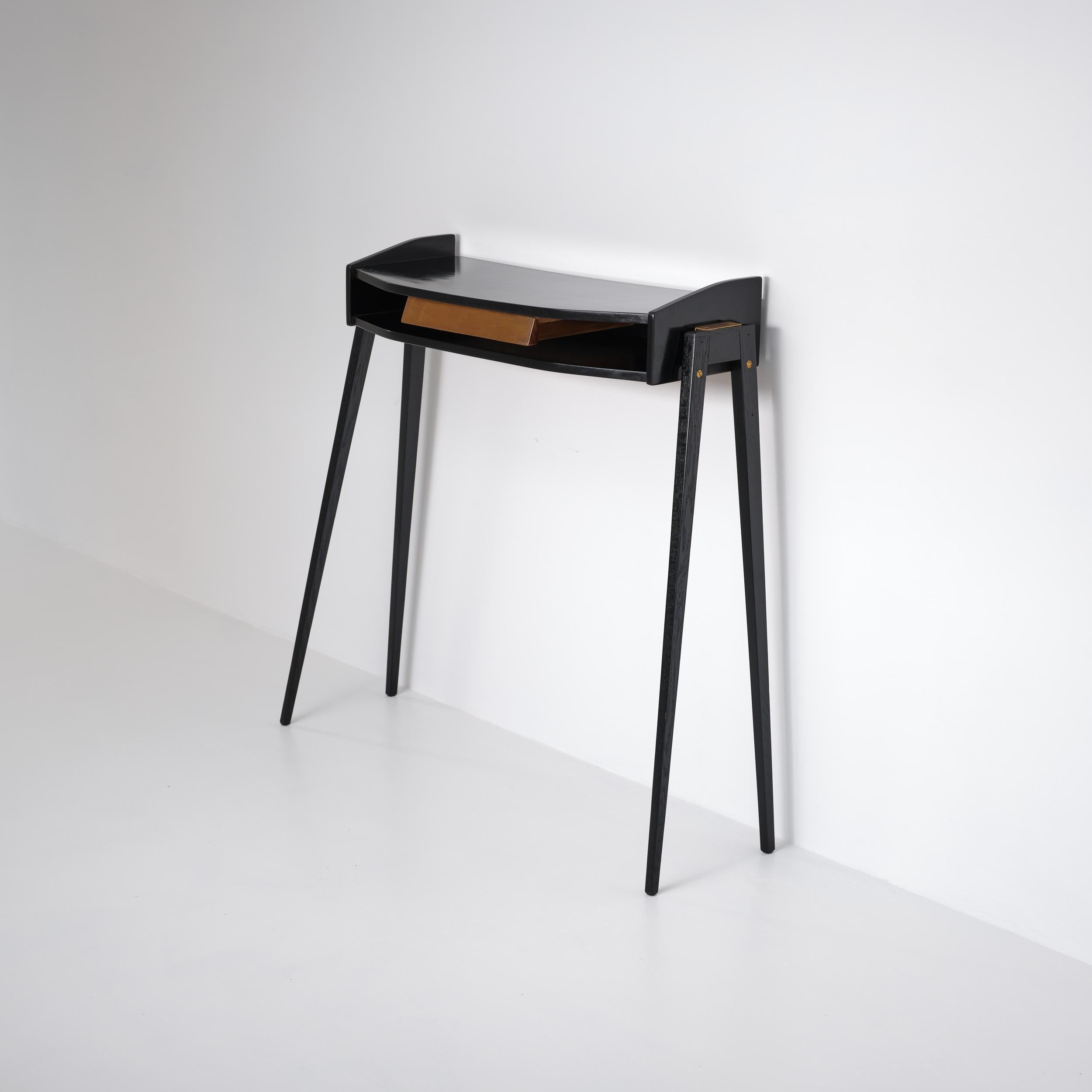 1950s Italian Black Lacquered Wood Console with Brass Drawer Front For Sale 2