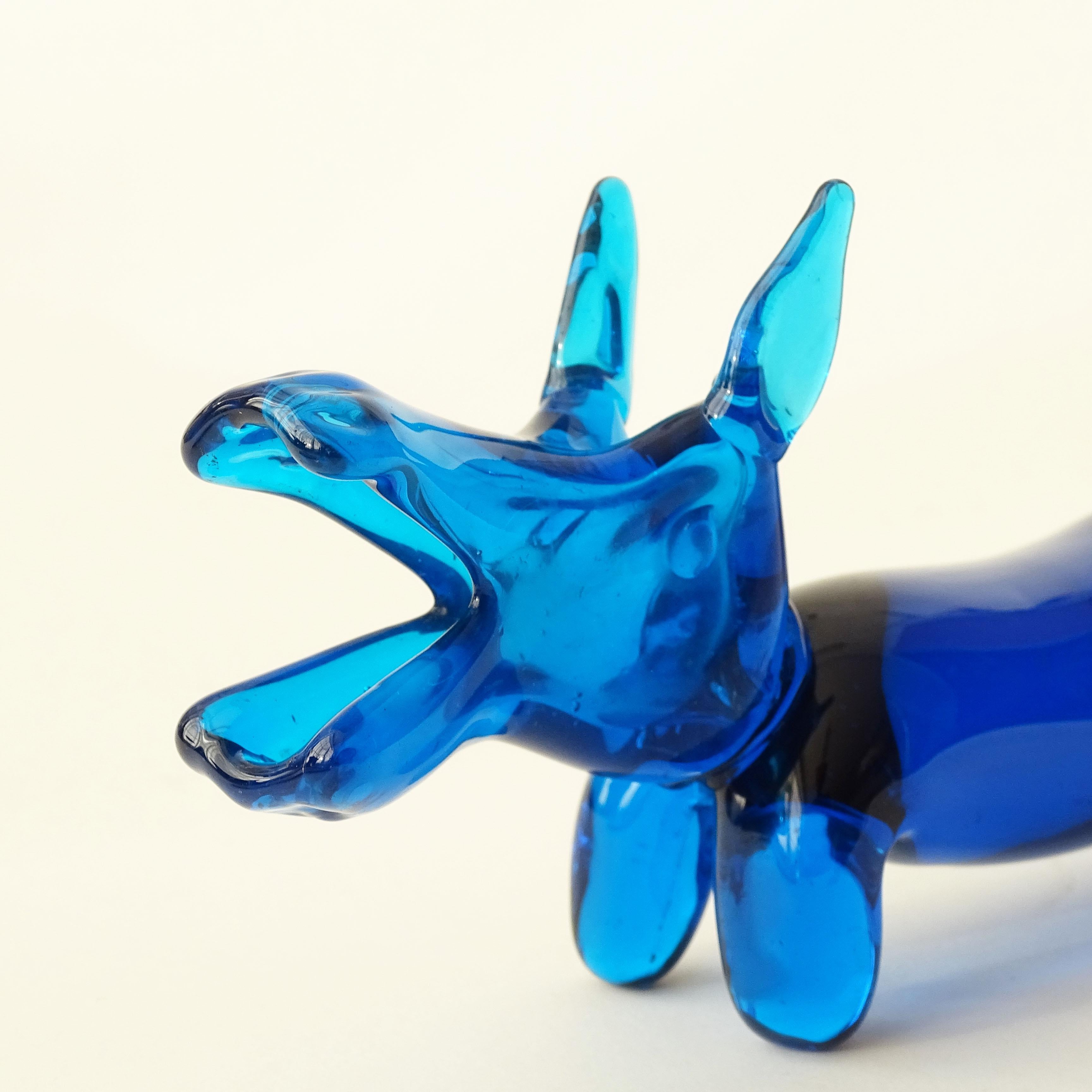 Espléndido hipopótamo azul de cristal de Murano