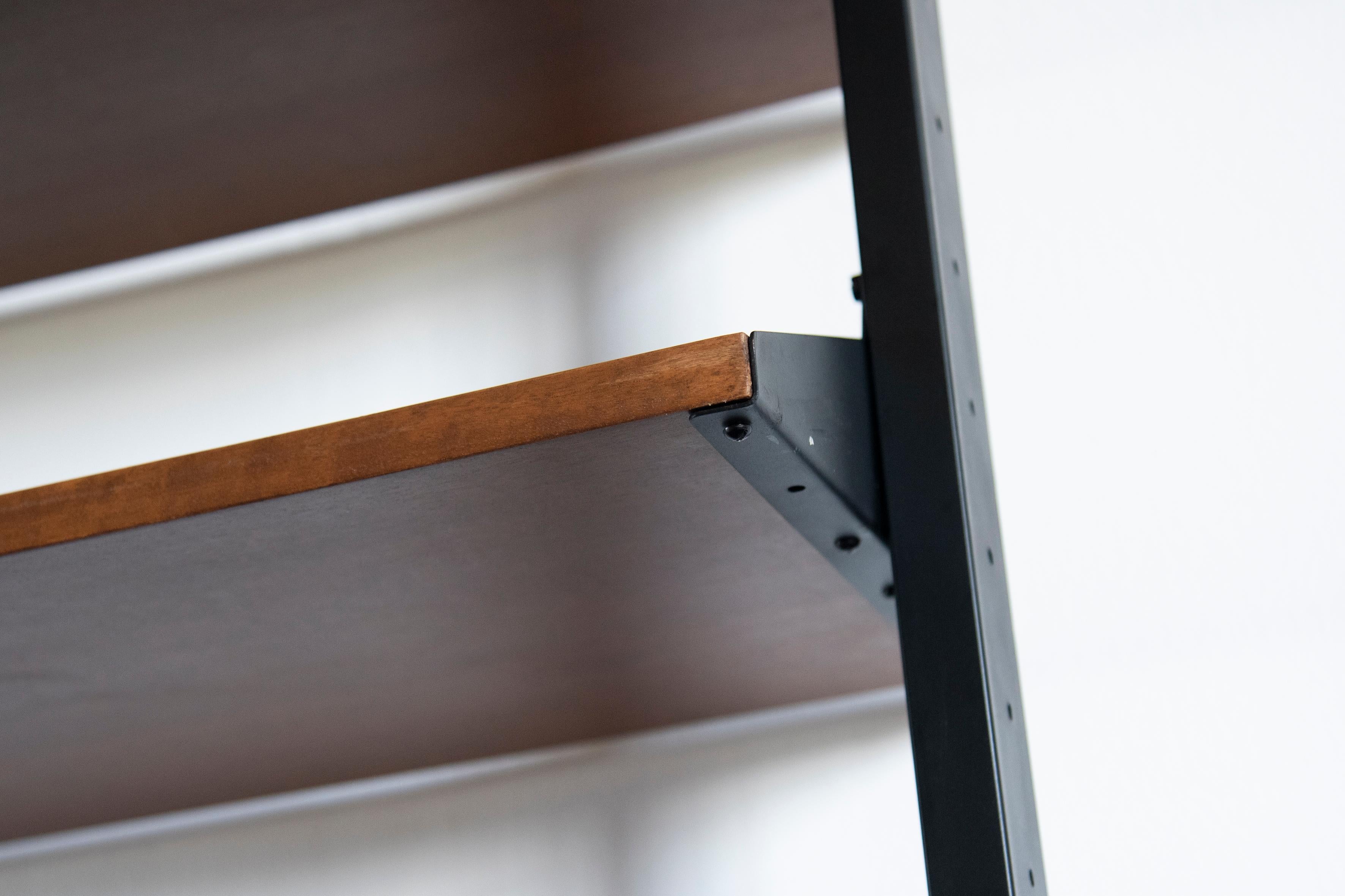 1950s Italian Bookcase with Wood, Brass and Metal finsh with Adjustable Shelves For Sale 3