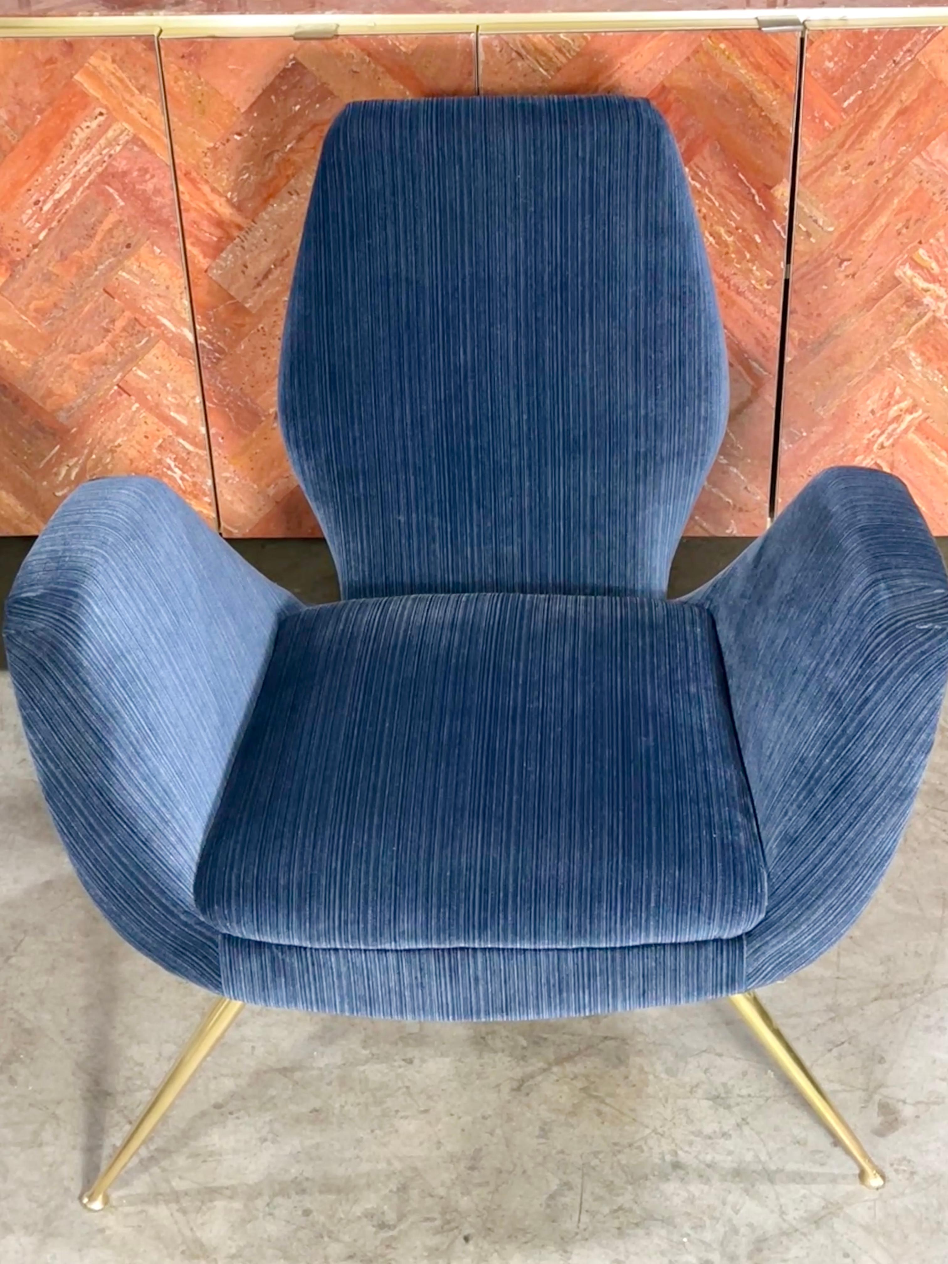 Silla de tocador italiana de los años 50 con patas ensanchadas de latón en venta 3