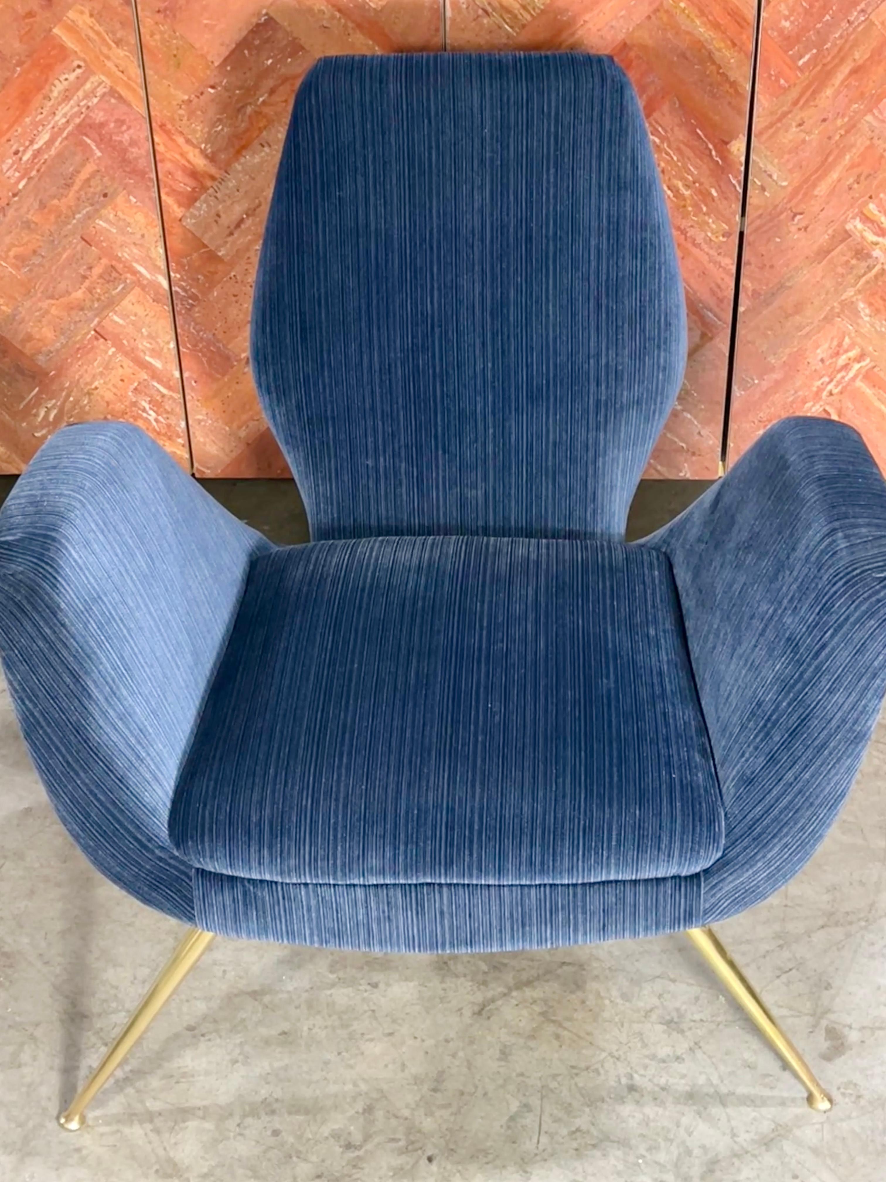 Silla de tocador italiana de los años 50 con patas ensanchadas de latón en venta 4