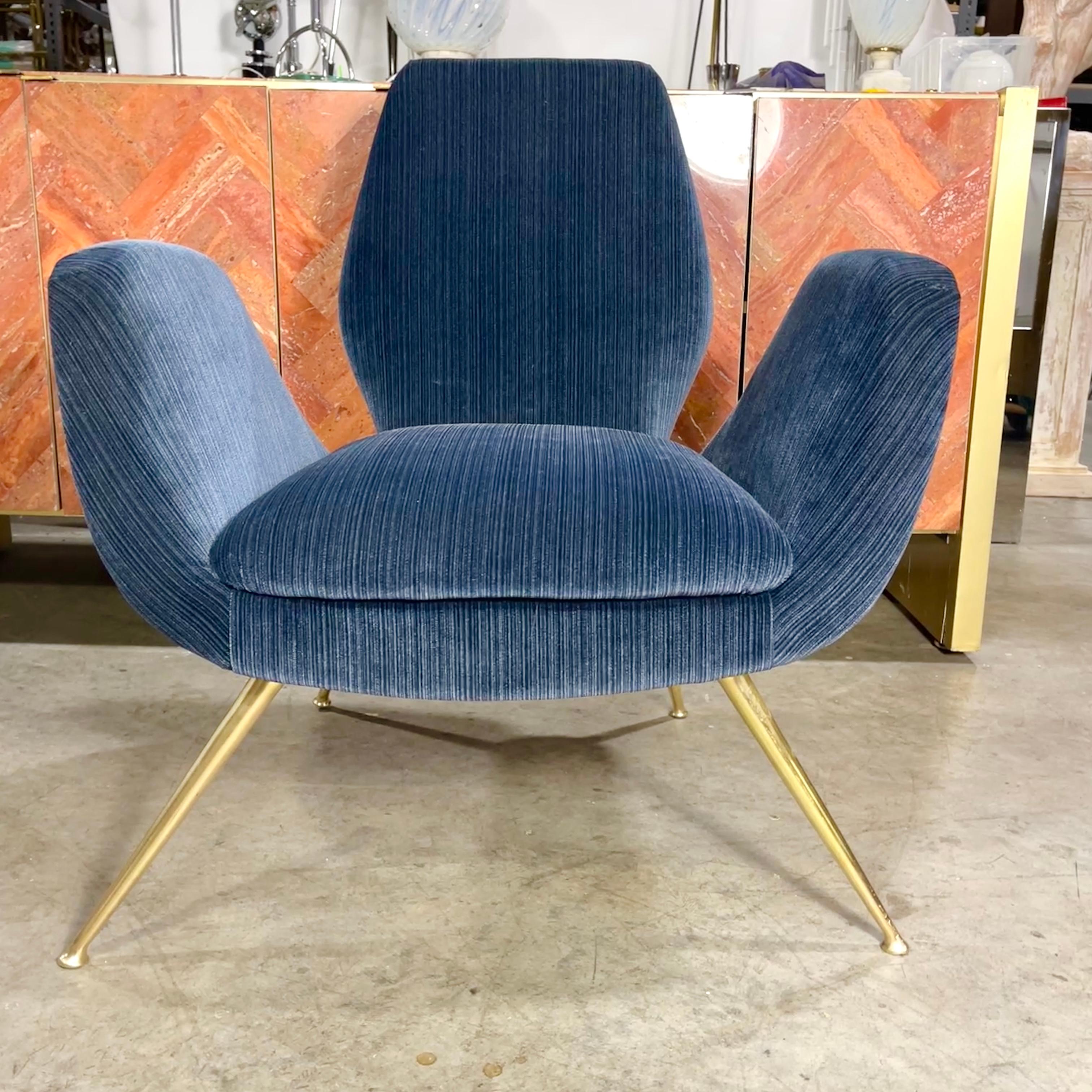 Silla de tocador italiana de los años 50 con patas ensanchadas de latón en venta 5