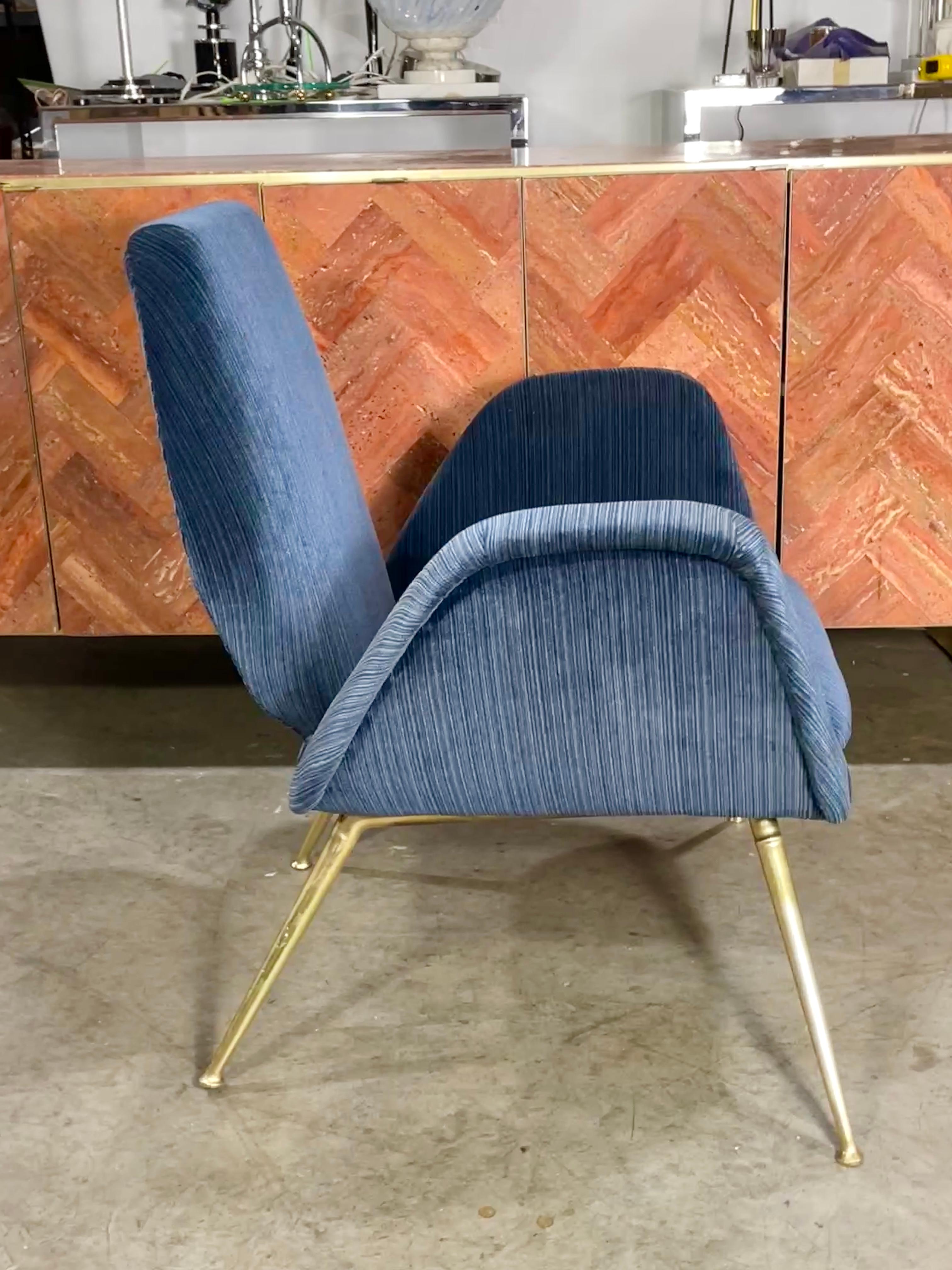 Silla de tocador italiana de los años 50 con patas ensanchadas de latón en venta 2