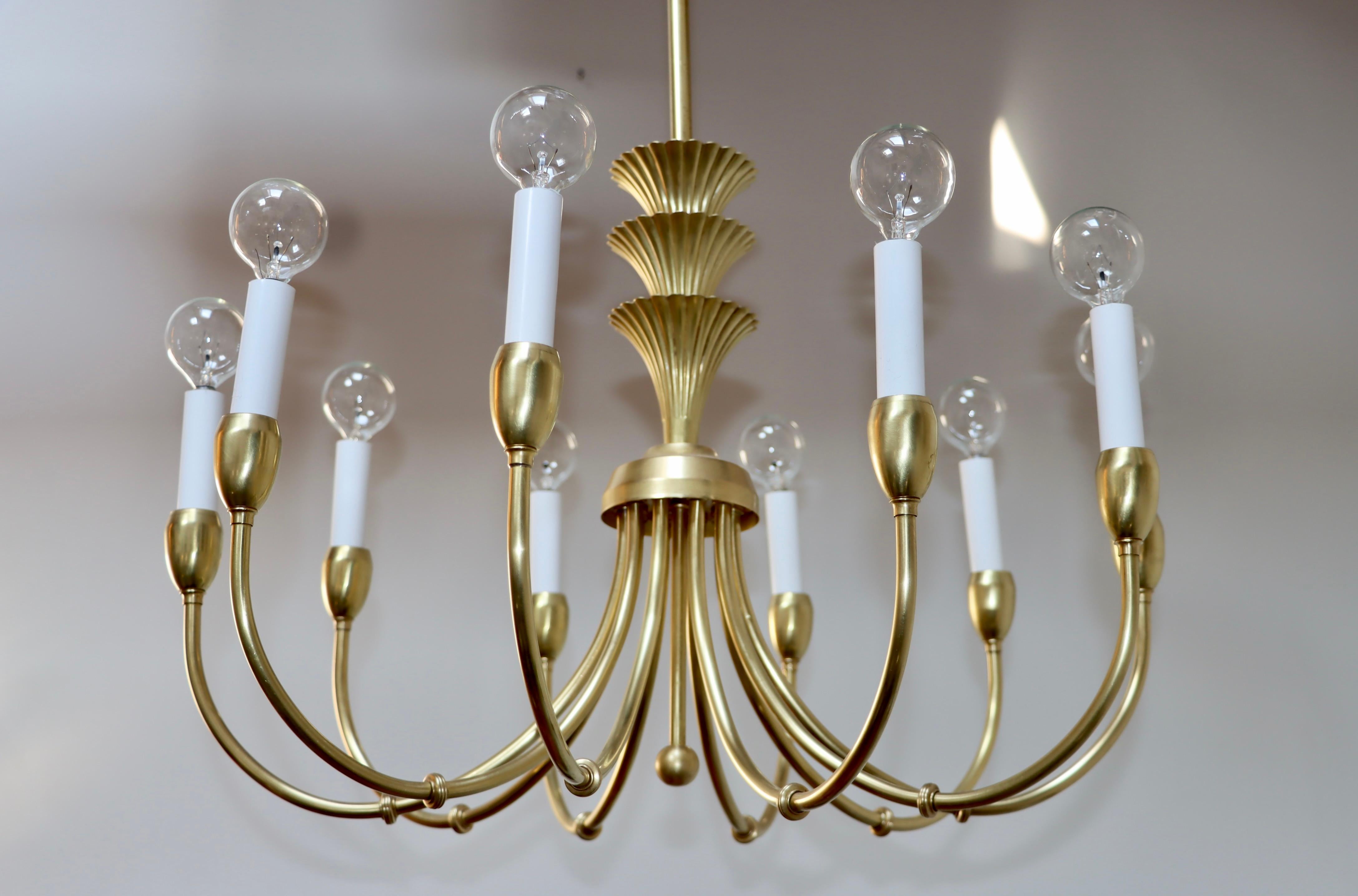 Mid-Century Modern 1950s Italian Brass 10 Arm Chandelier in the Style of Gio Ponti For Sale