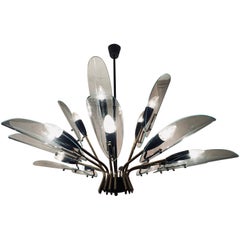 1950s Italian Brass and Glass Bevelled Leaves Chandelier Fontana Arte Style