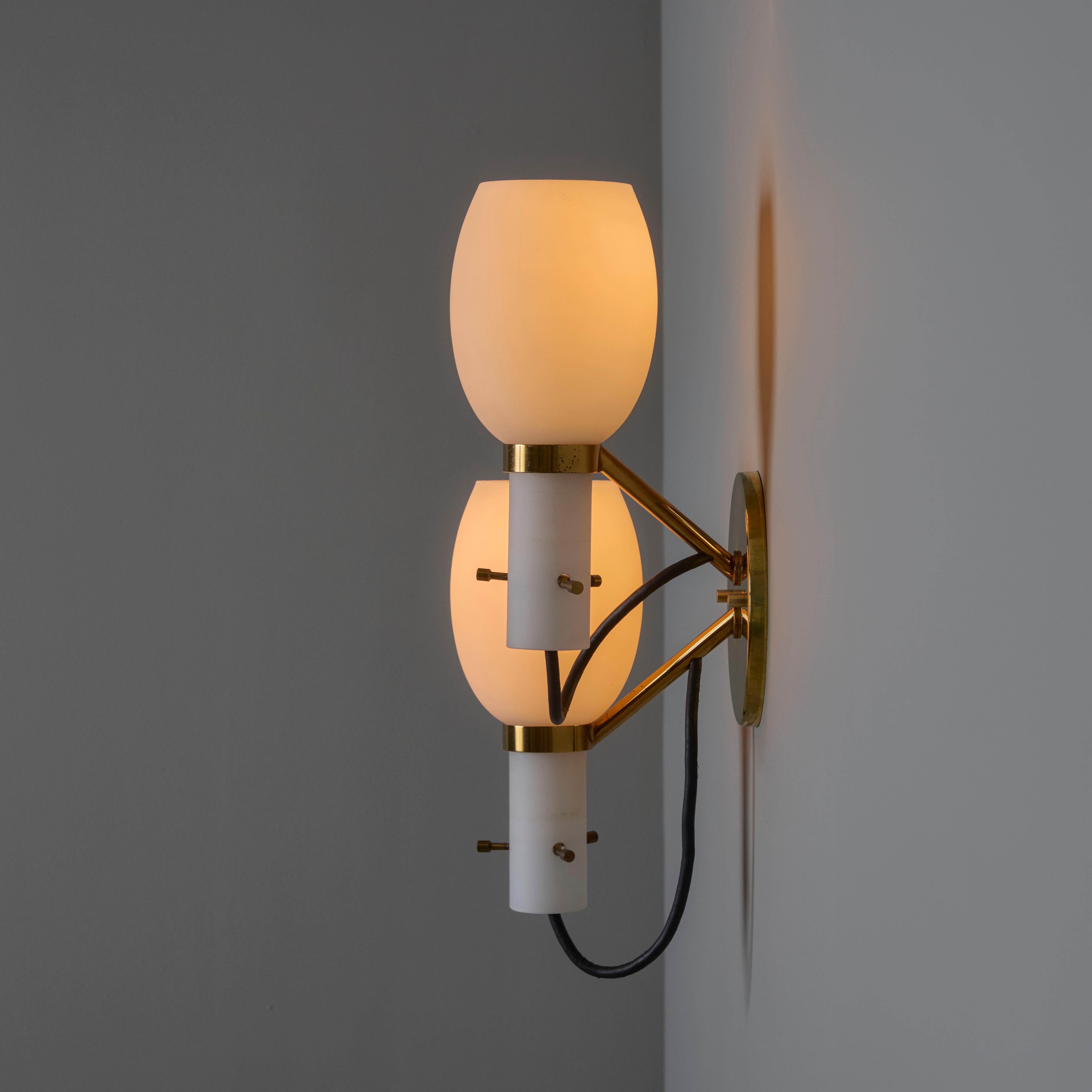 1950s Italian Brass and Opaline Glass Double Sconce in the Manner of Stilnovo For Sale 5