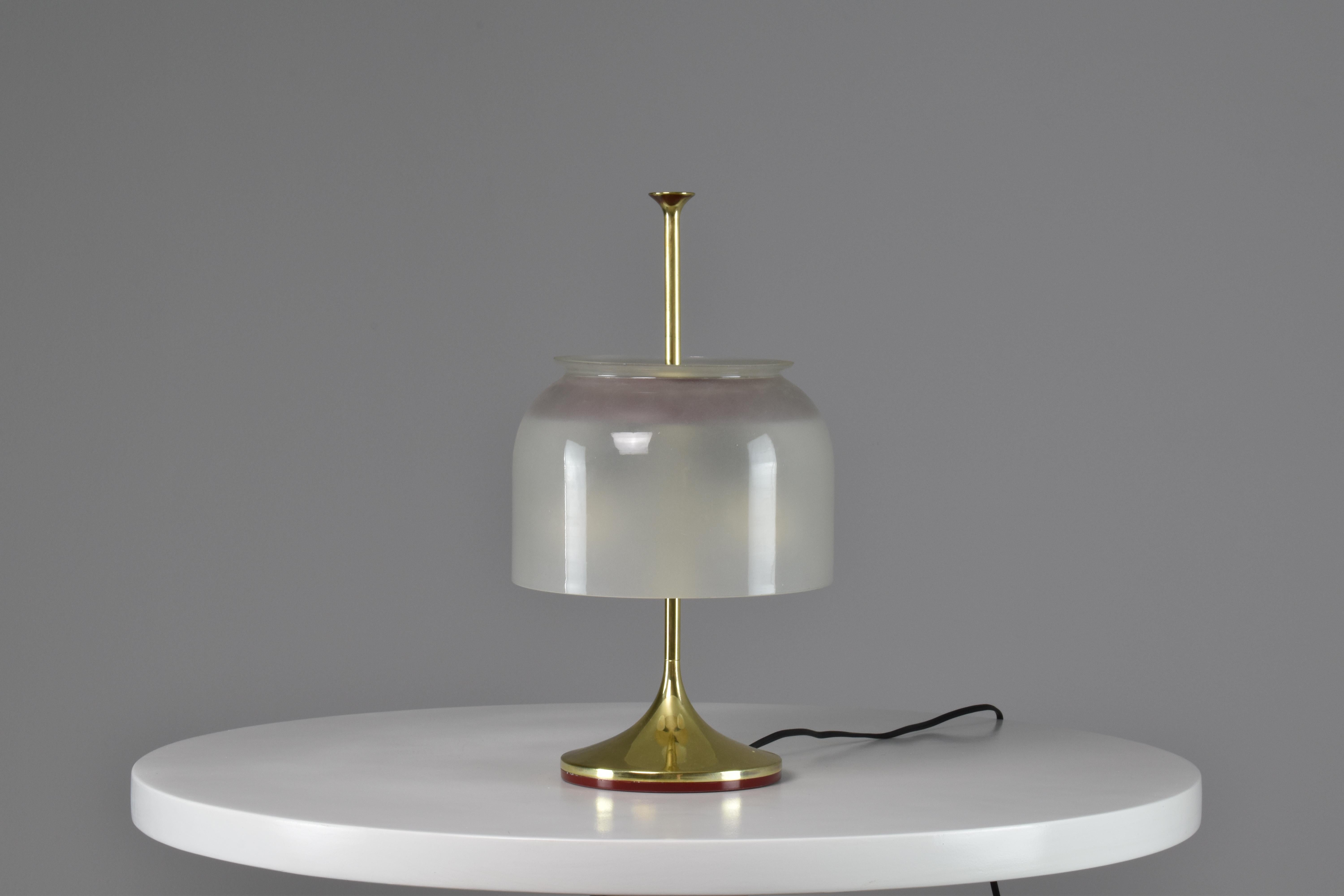 1950's Italian Brass Glass Table Lamp In Good Condition In Paris, FR