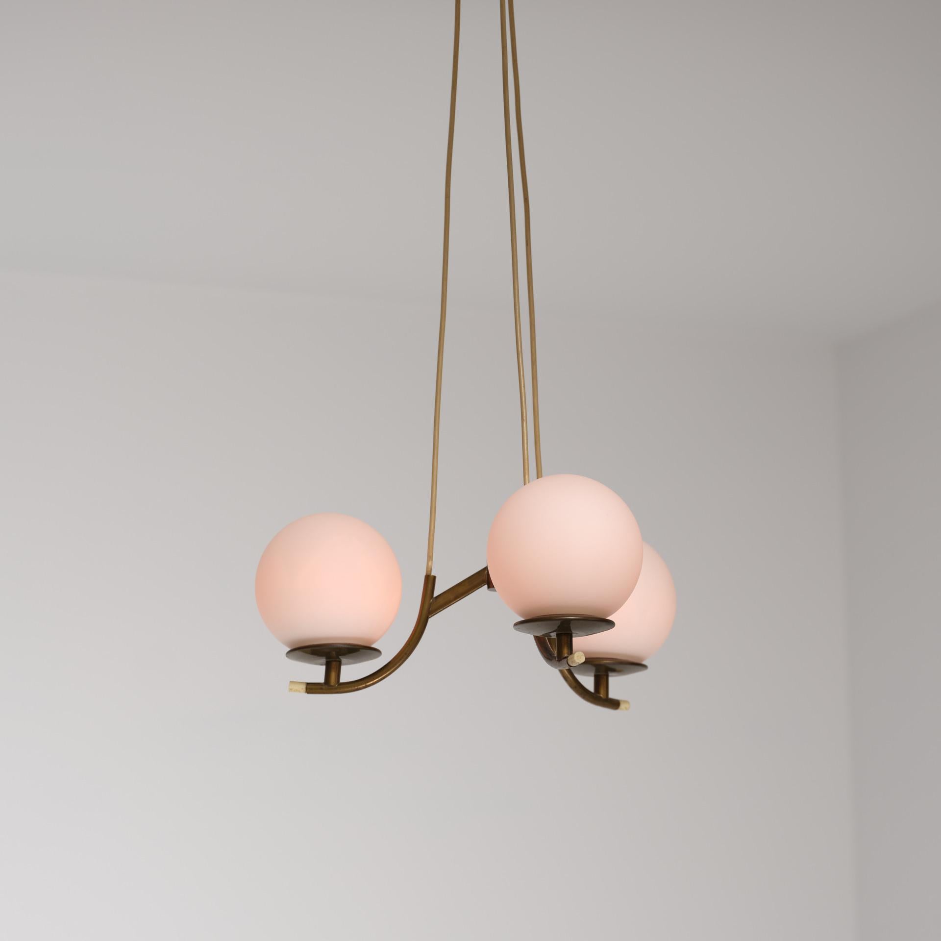 1950s Italian Brass Pendant Lamp with Opaline Glass Spheres For Sale 5